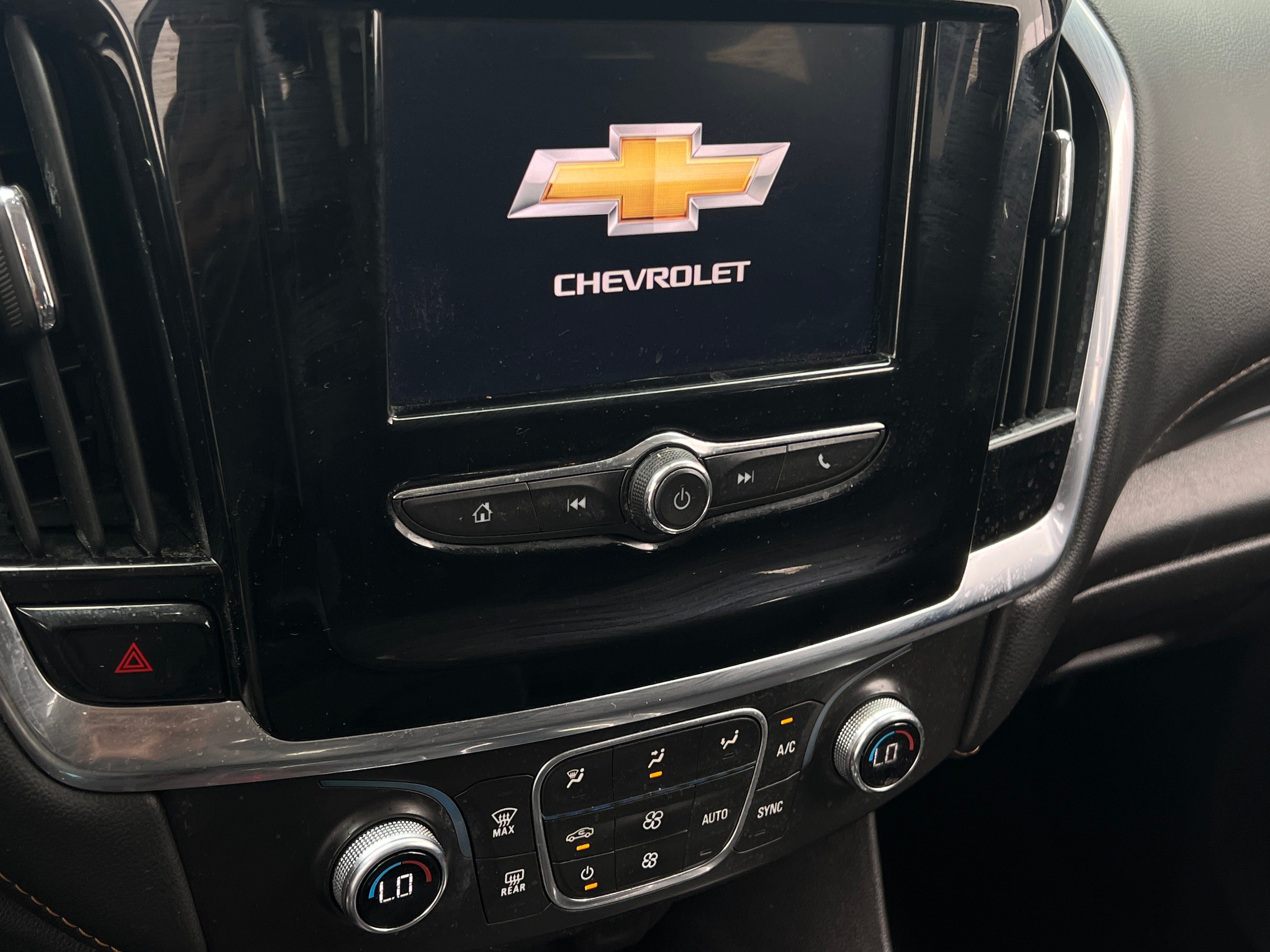 2021 Chevrolet Traverse LS 4