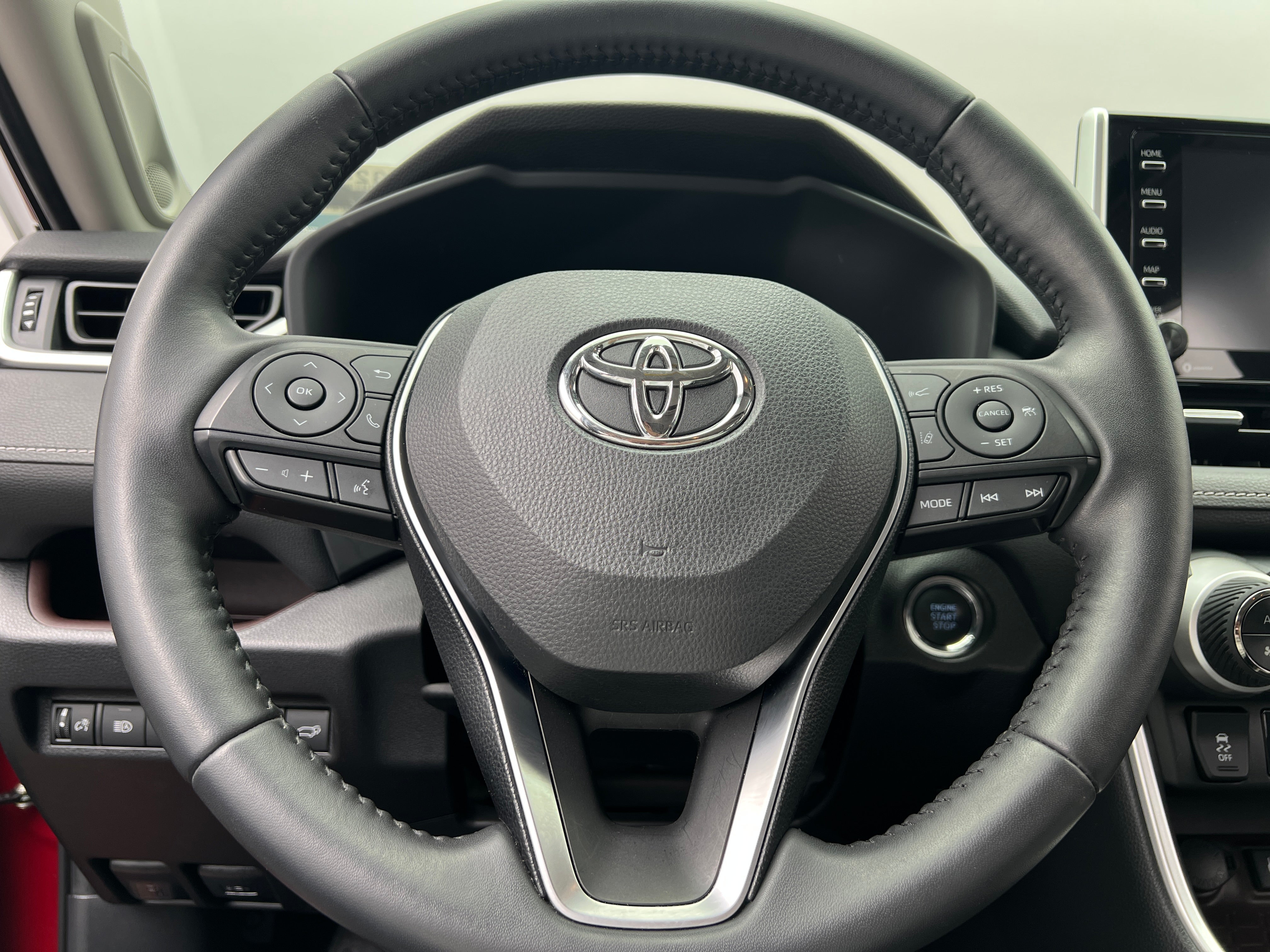 2019 Toyota RAV4 Limited 4