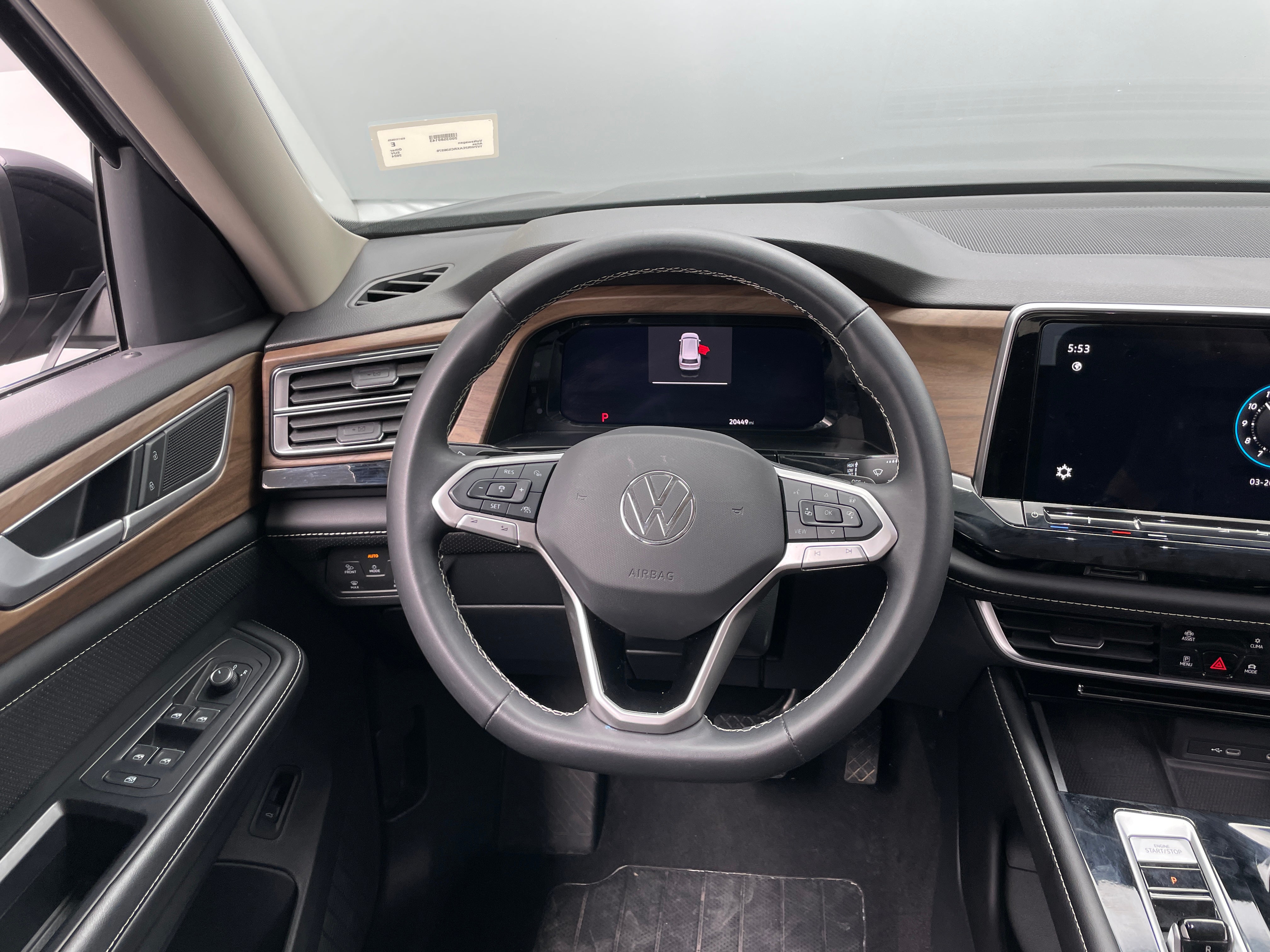 2024 Volkswagen Atlas SE 4
