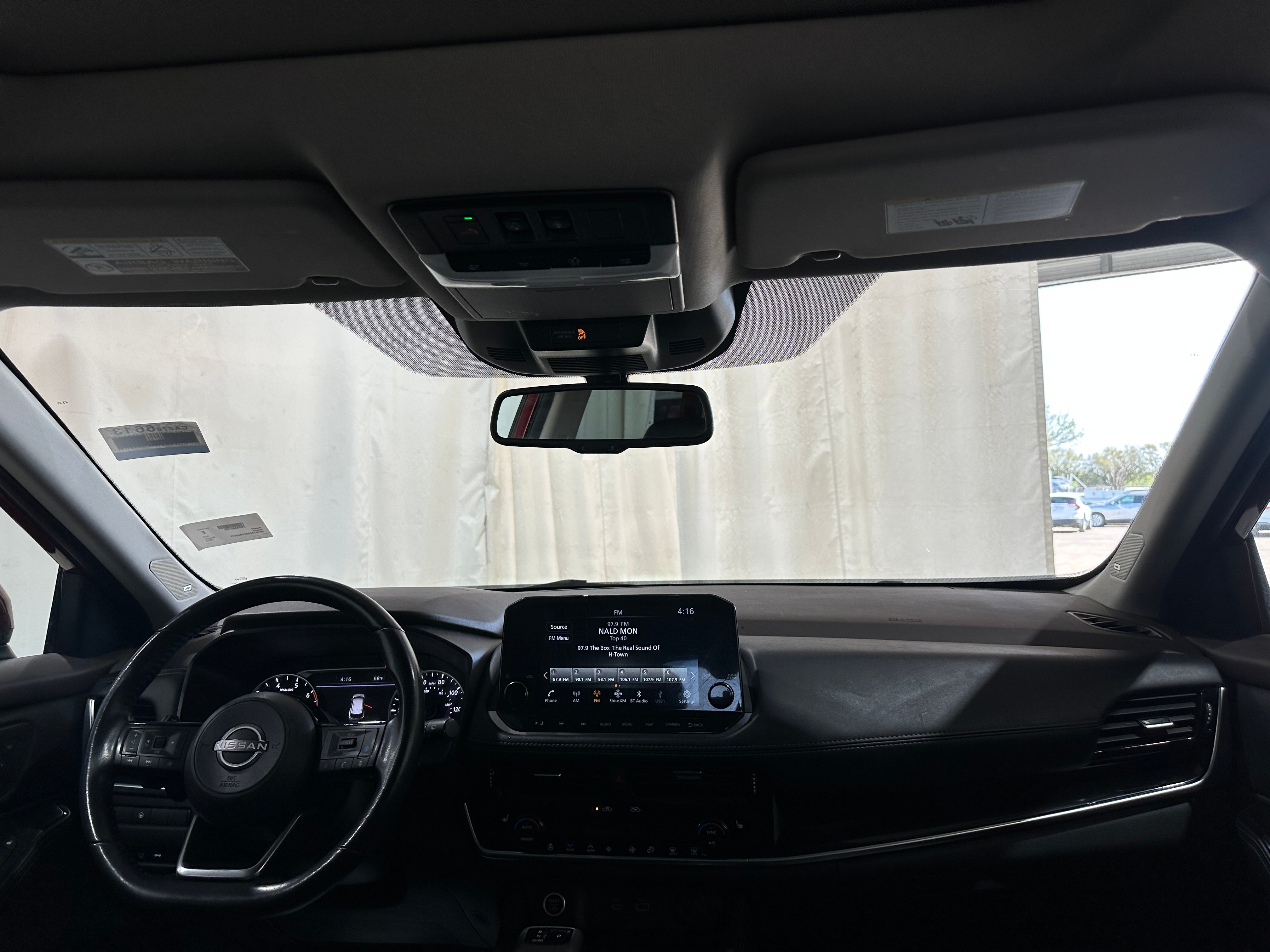 2023 Nissan Rogue SL 3