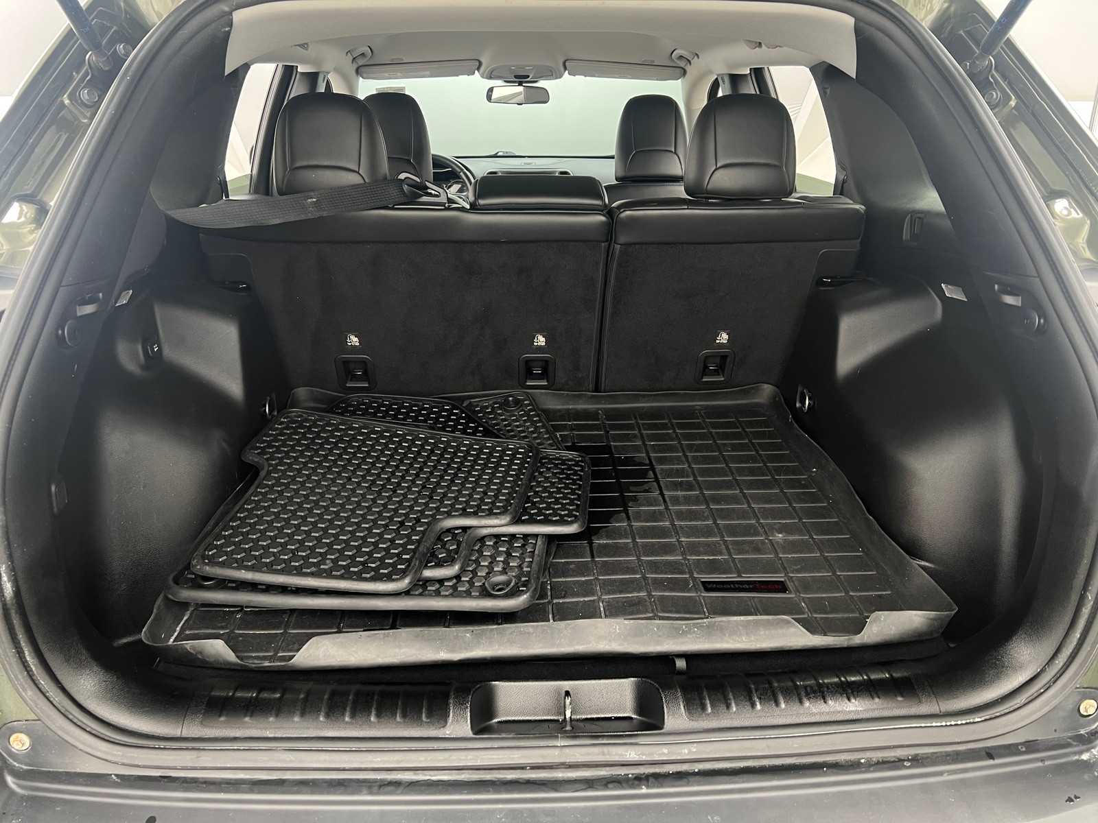 Thumbnail: 2019 Jeep Cherokee - 7