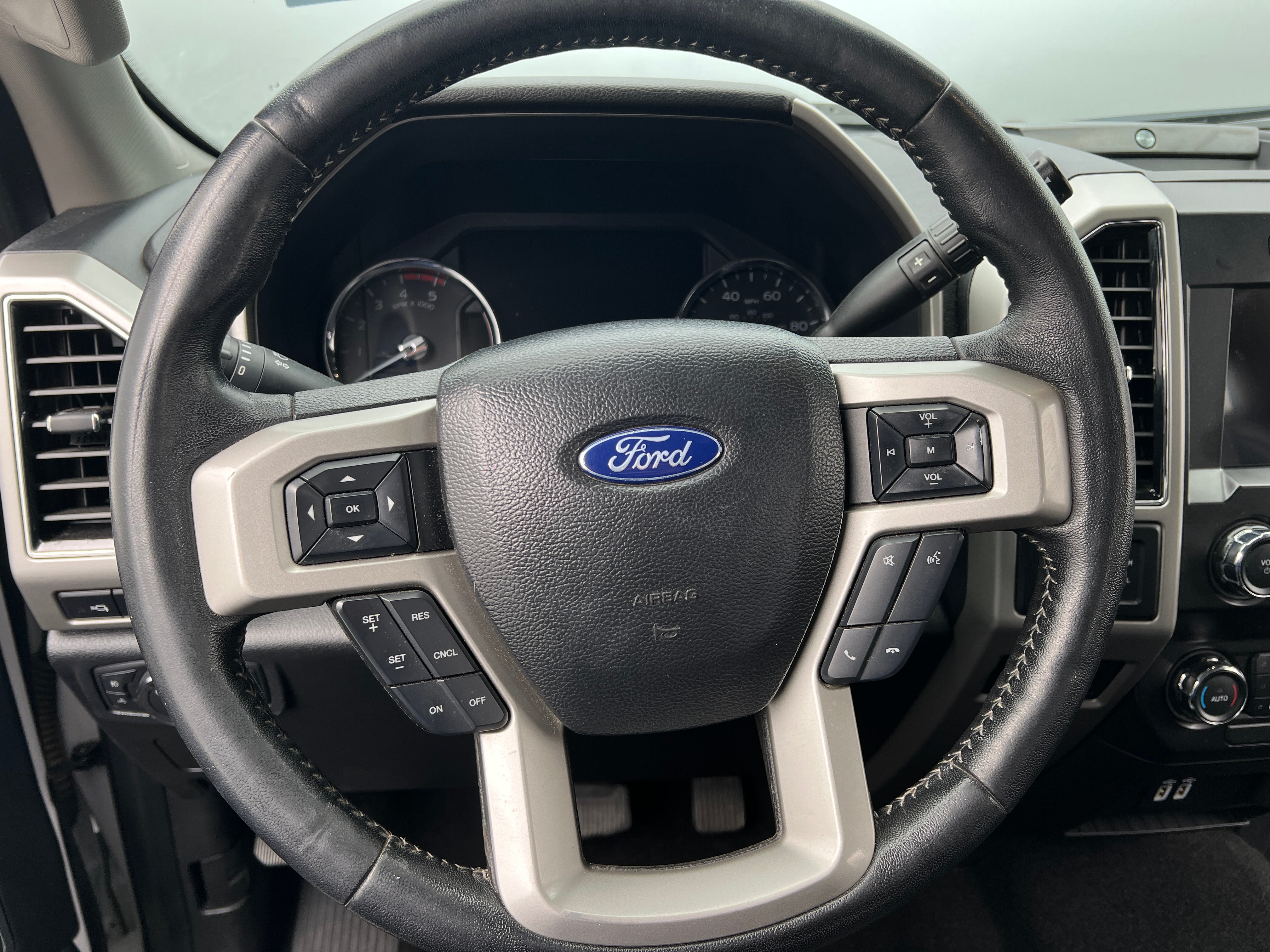 2019 Ford Econoline E-250 4