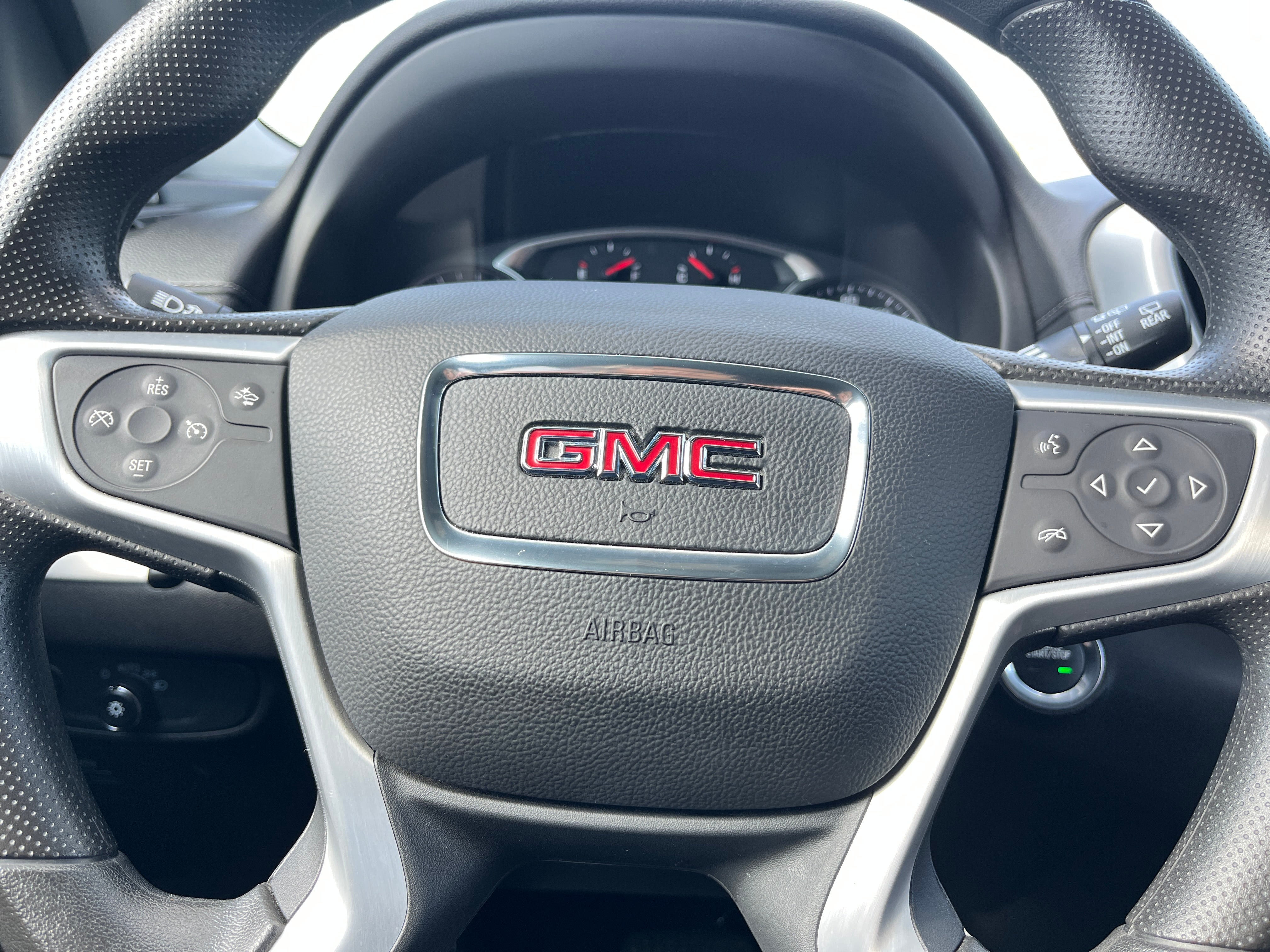 2024 GMC Terrain SLE 5