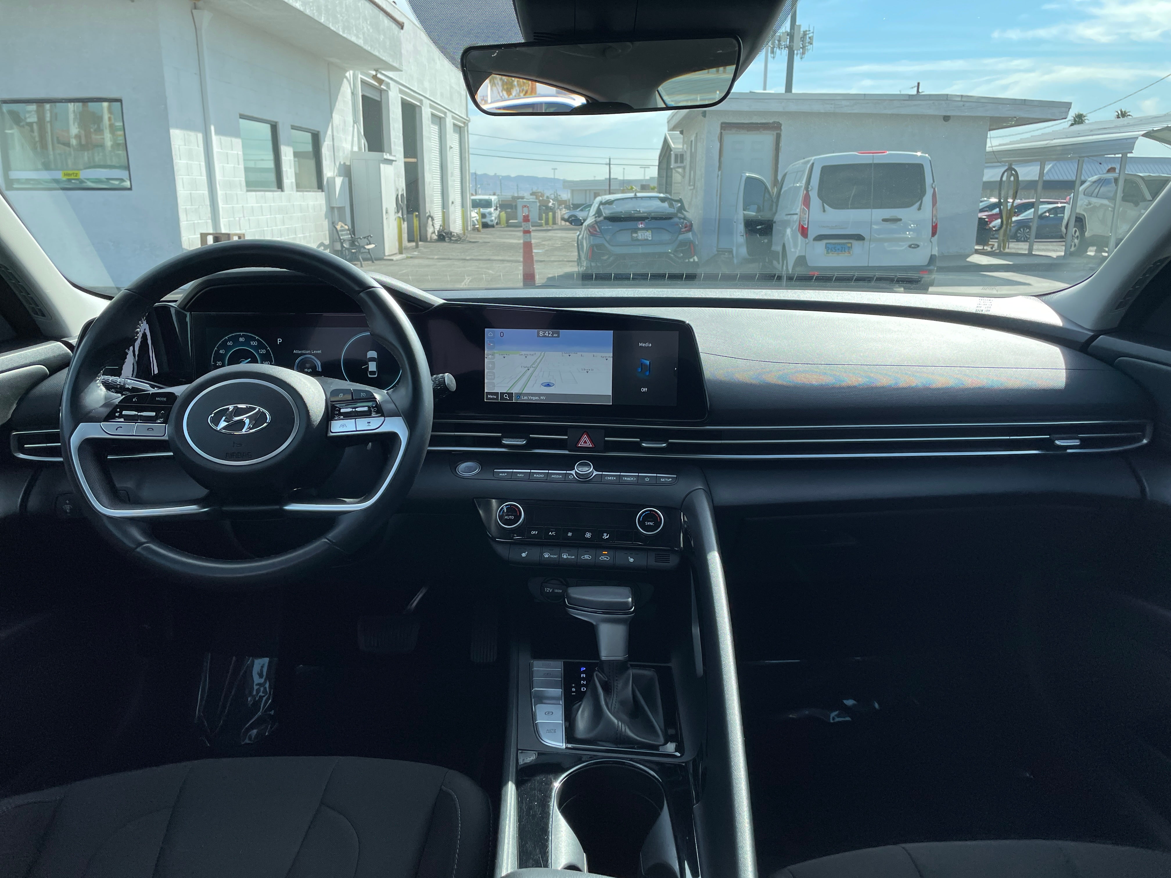 2023 Hyundai Elantra SEL 3