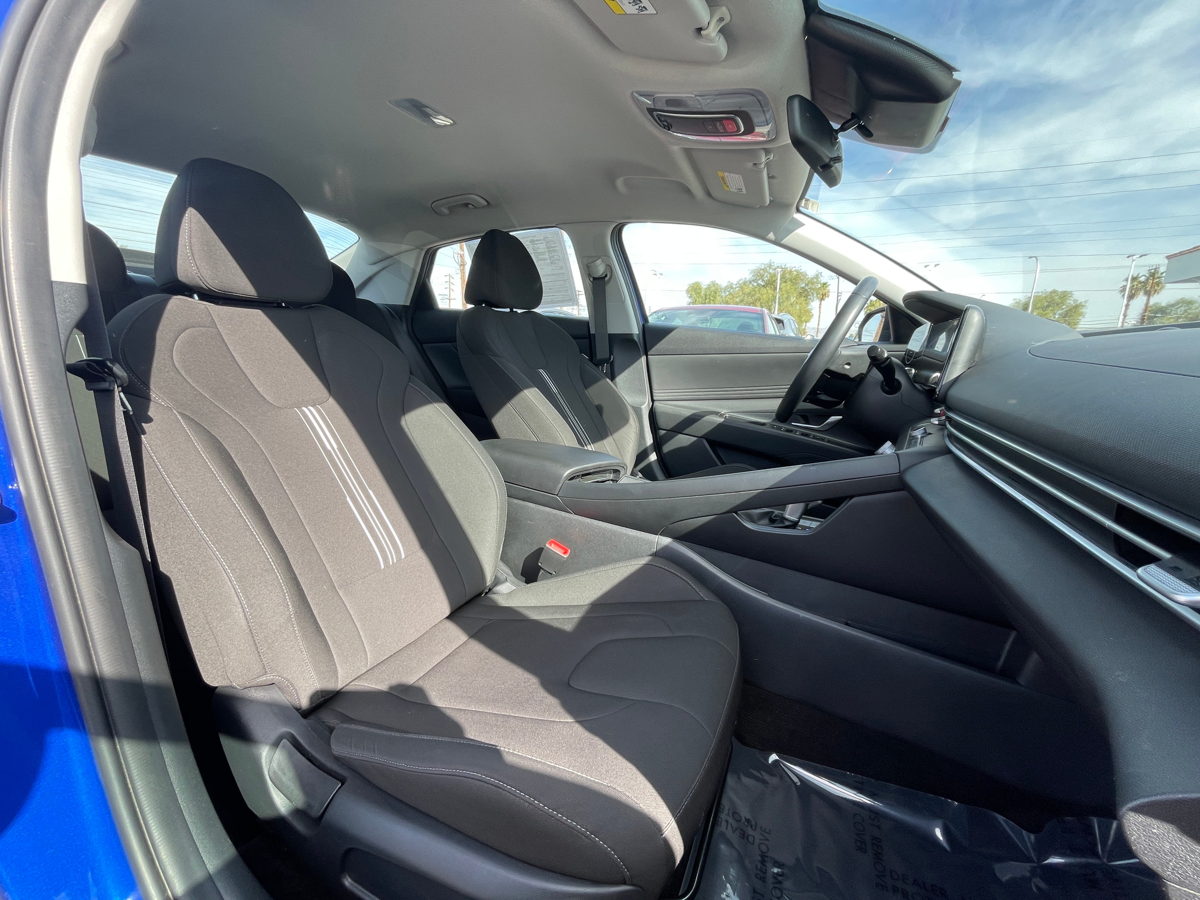 2023 Hyundai Elantra SEL 2