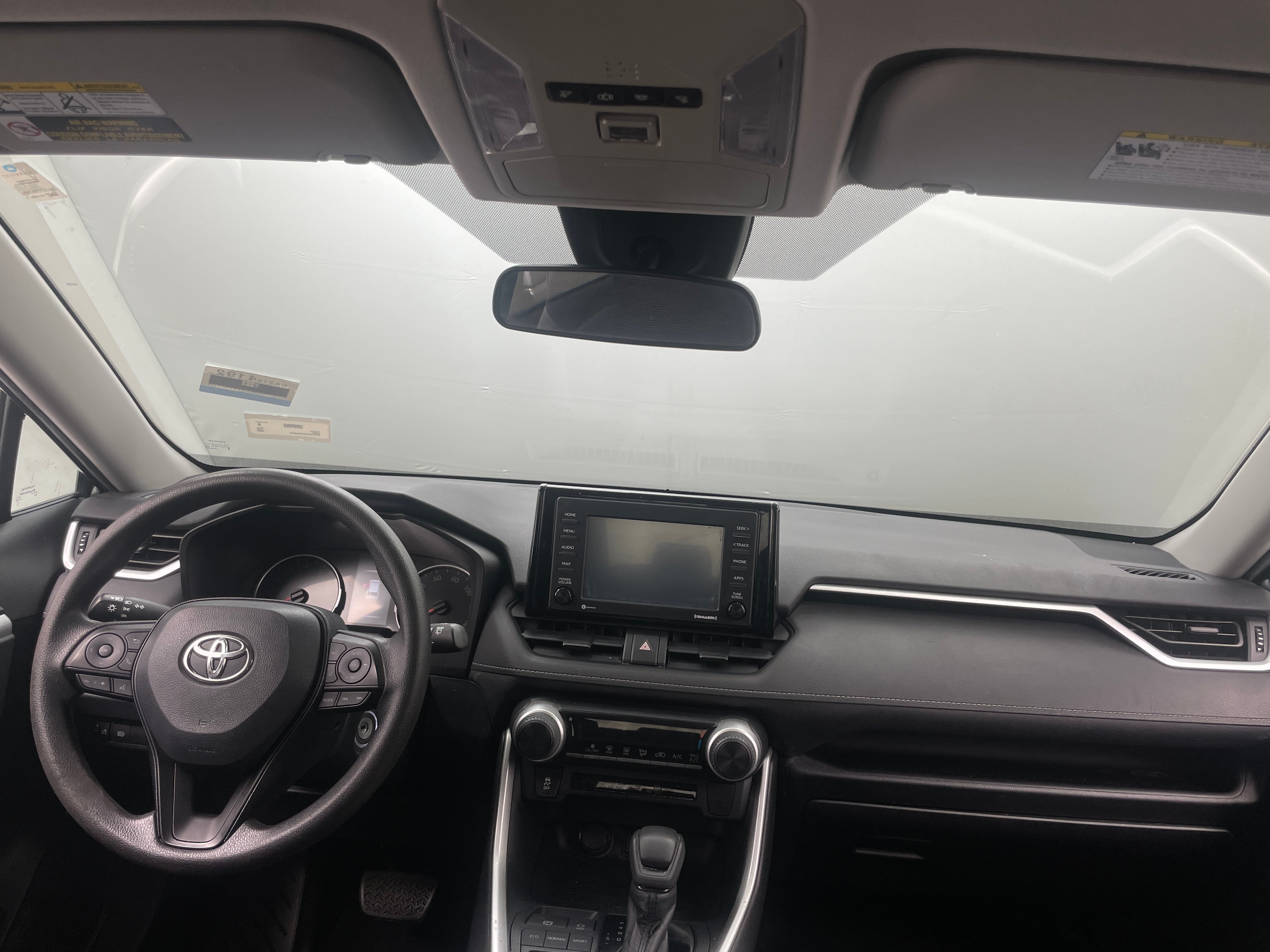 2020 Toyota RAV4 LE 3