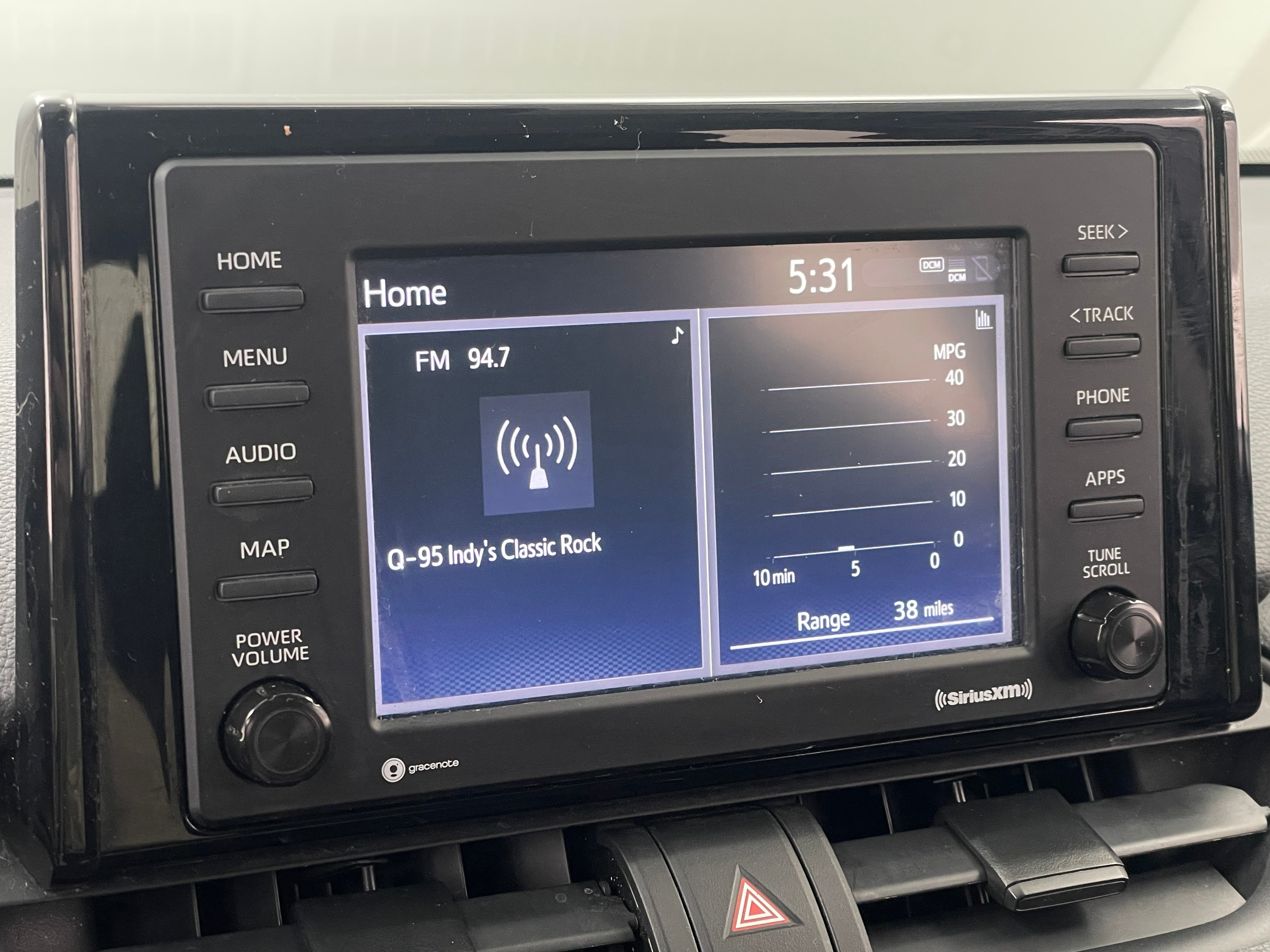 2020 Toyota RAV4 LE 4