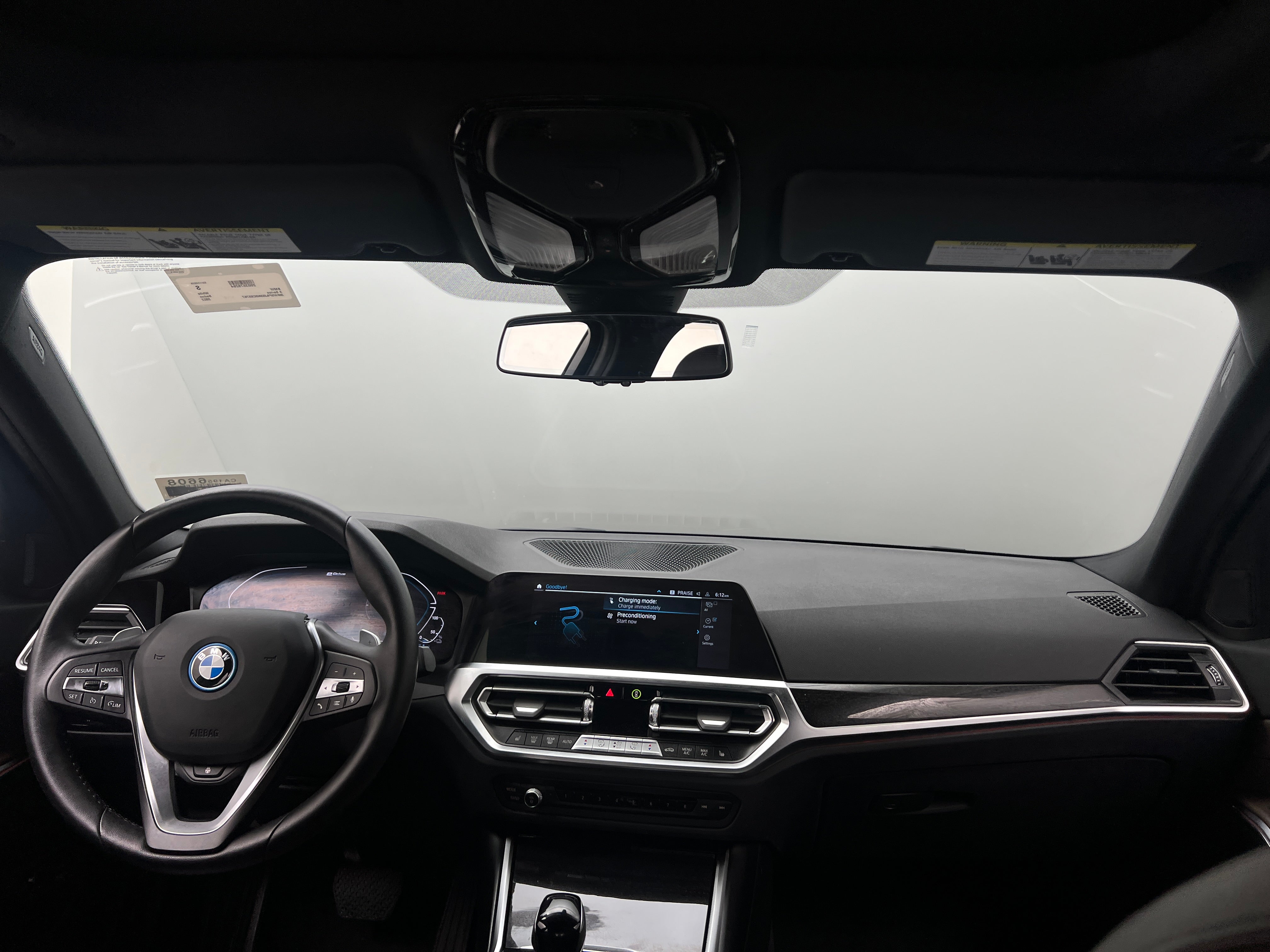 2022 BMW 3 Series 330e xDrive 2