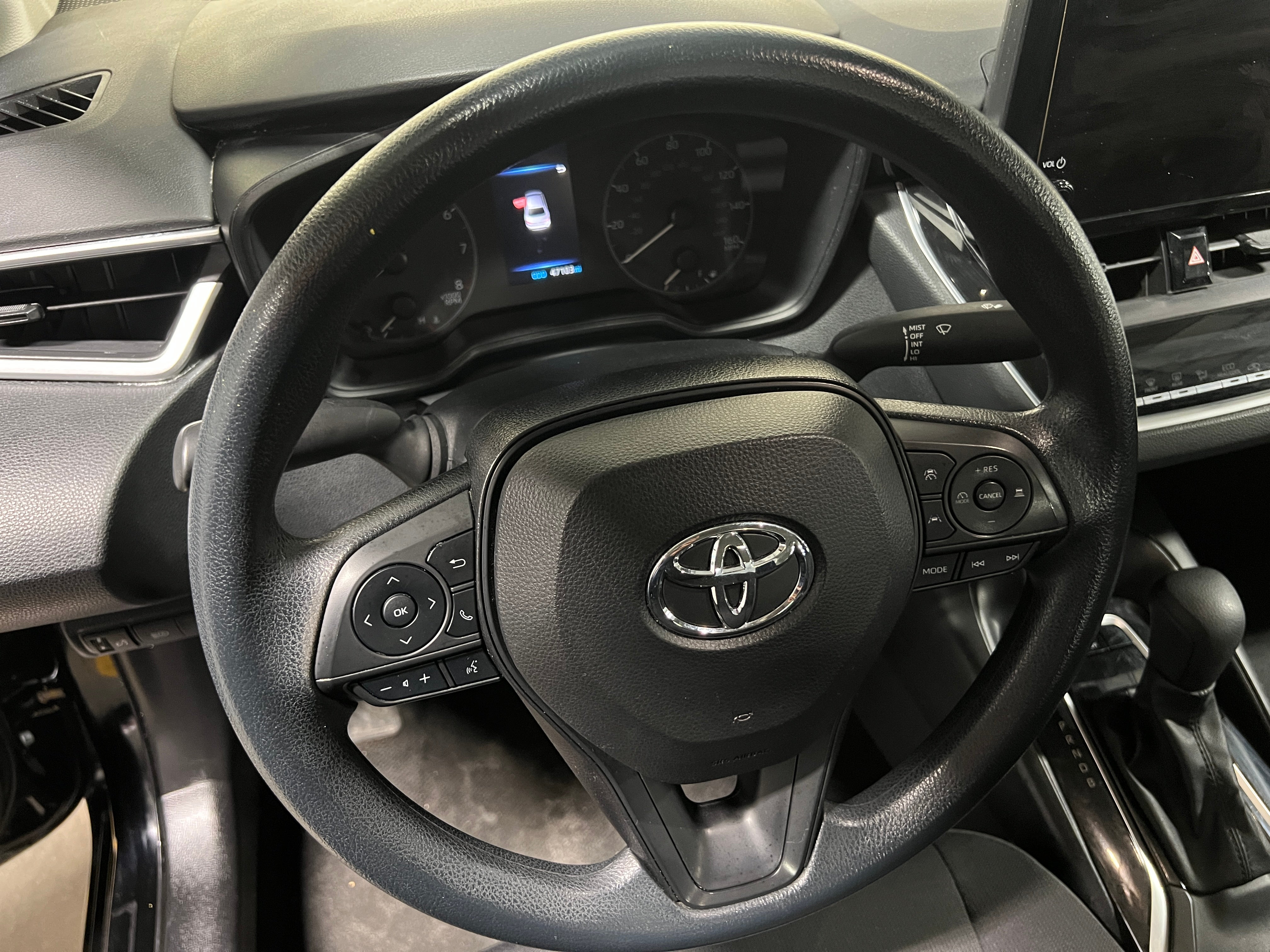 2023 Toyota Corolla LE 5