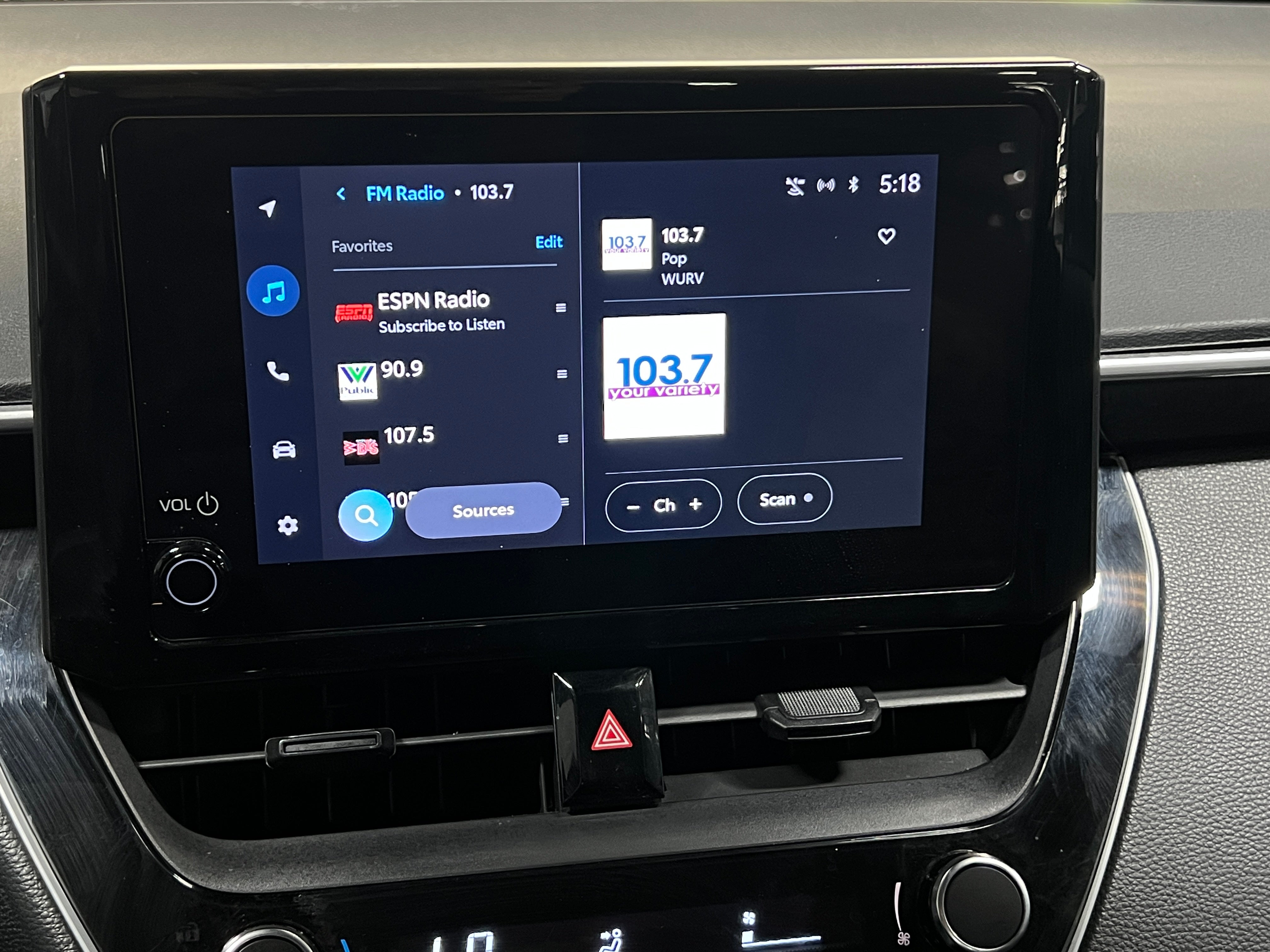2023 Toyota Corolla LE 4