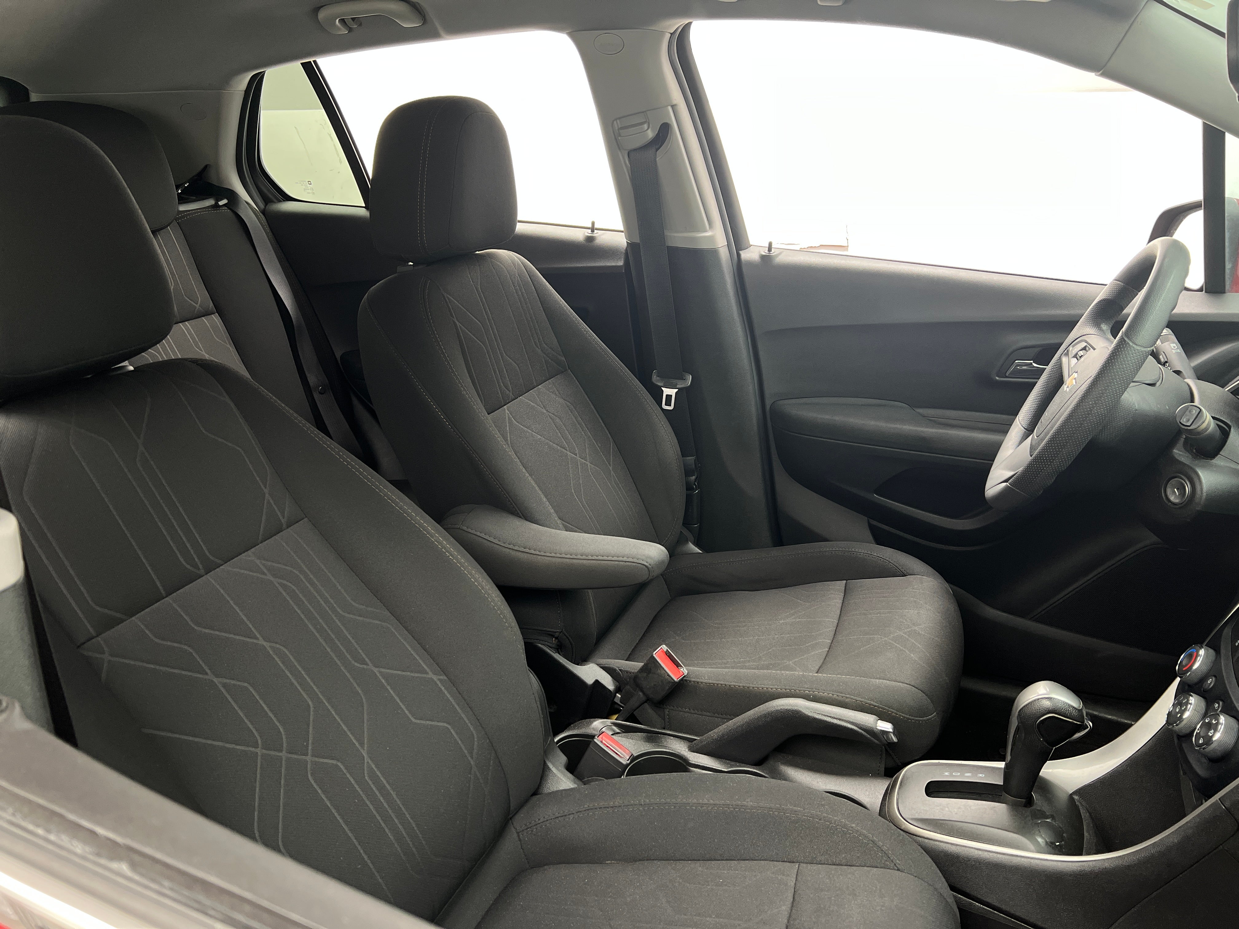 2019 Chevrolet Trax LT 2