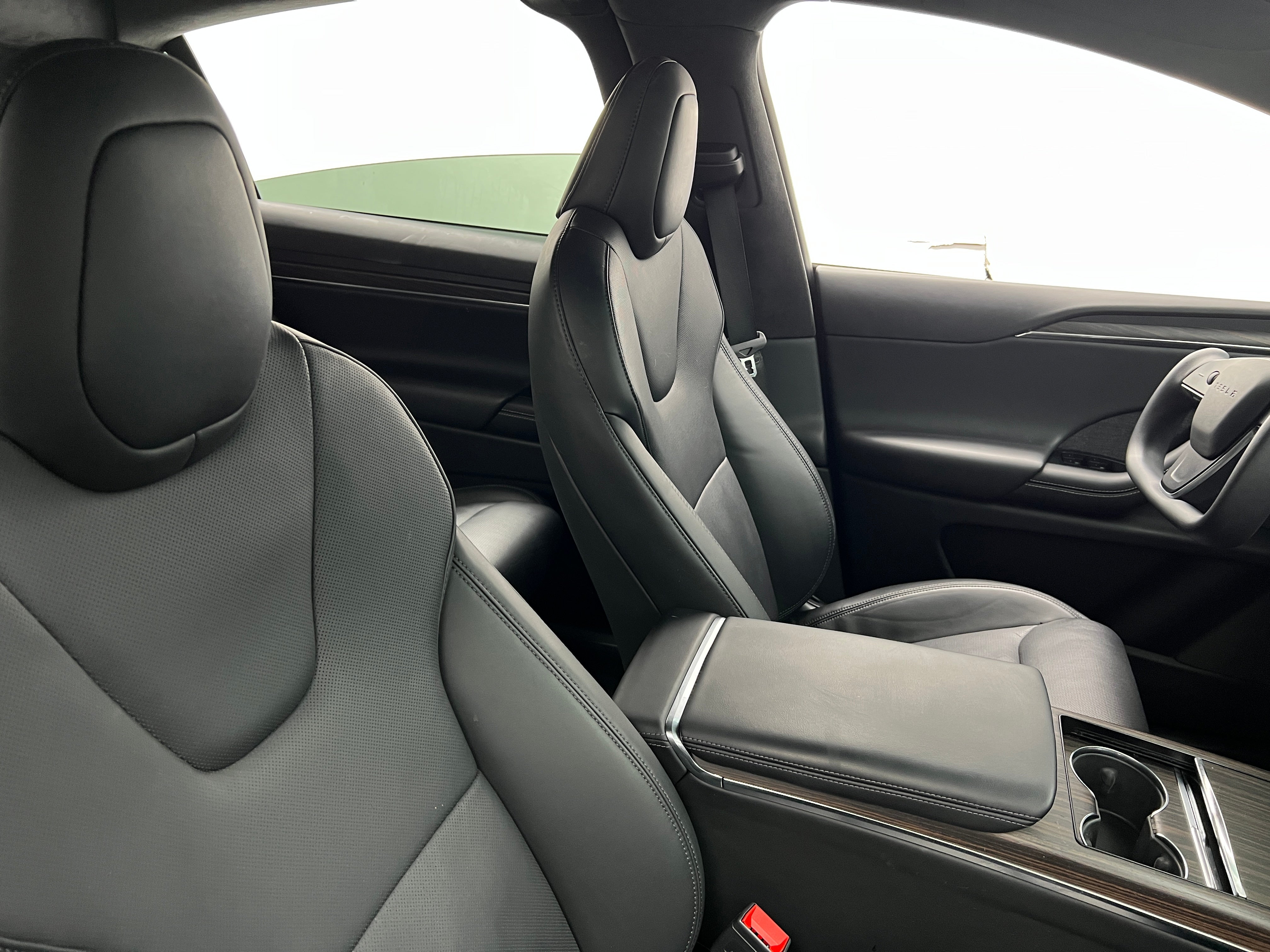 2023 Tesla Model X Standard Range 2