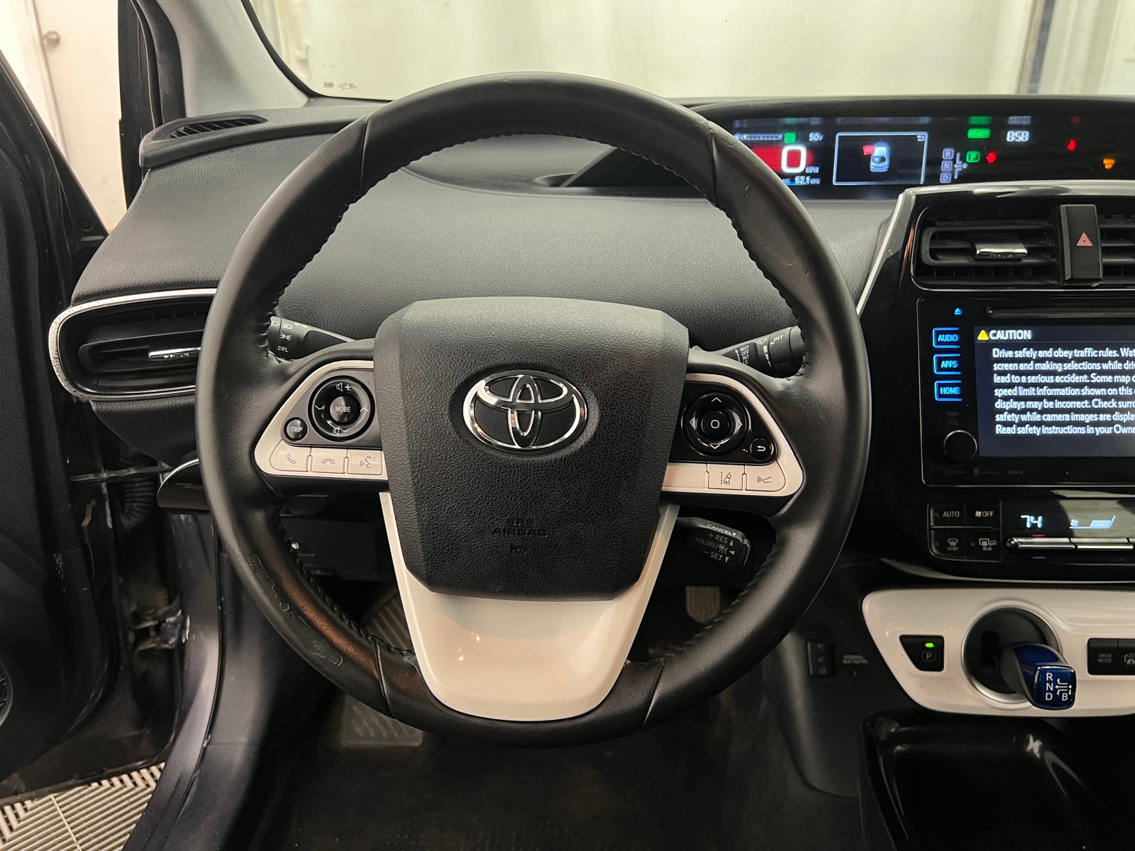 Thumbnail: 2017 Toyota Prius Prime - 5