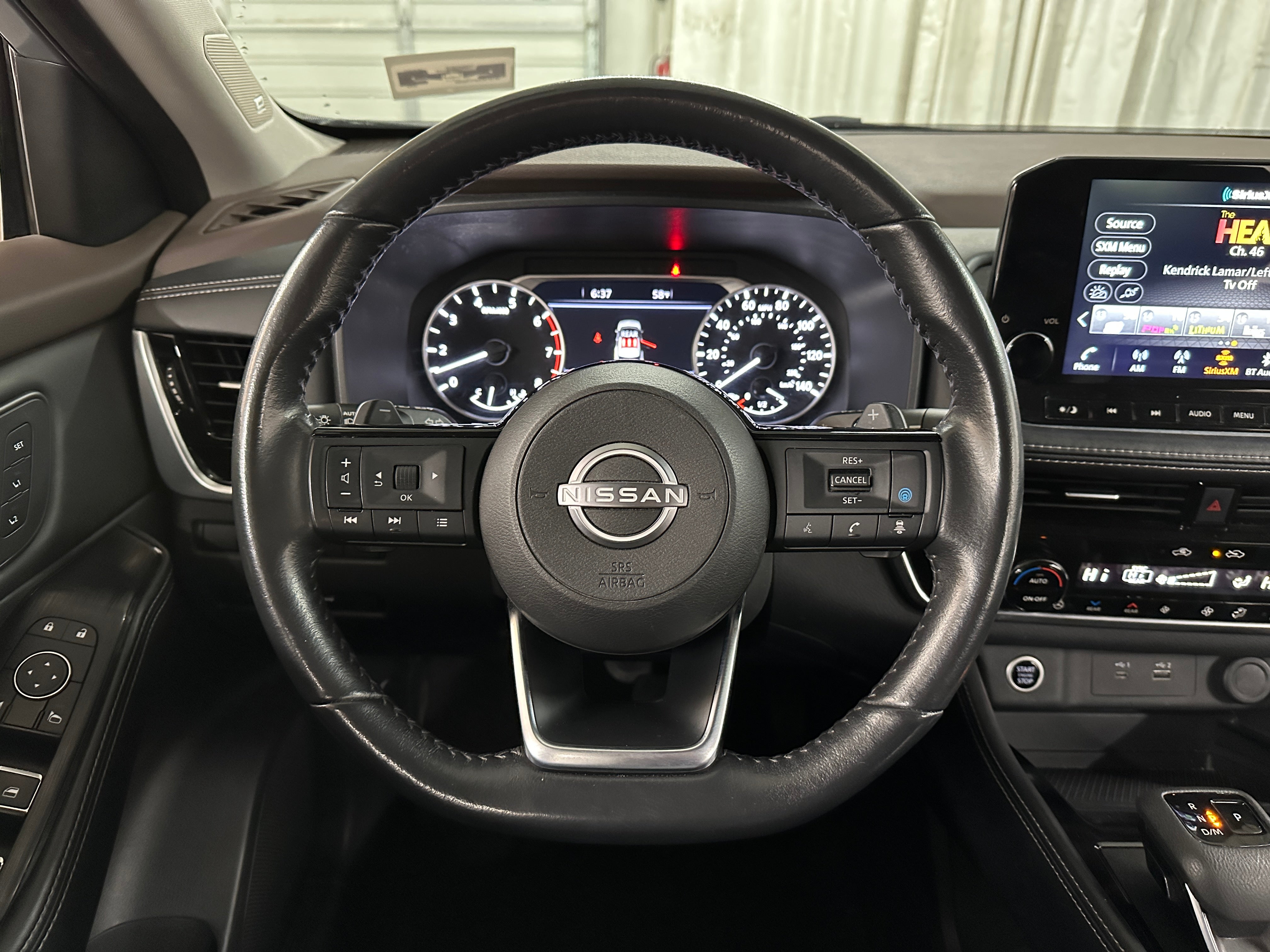 2023 Nissan Rogue SL 4