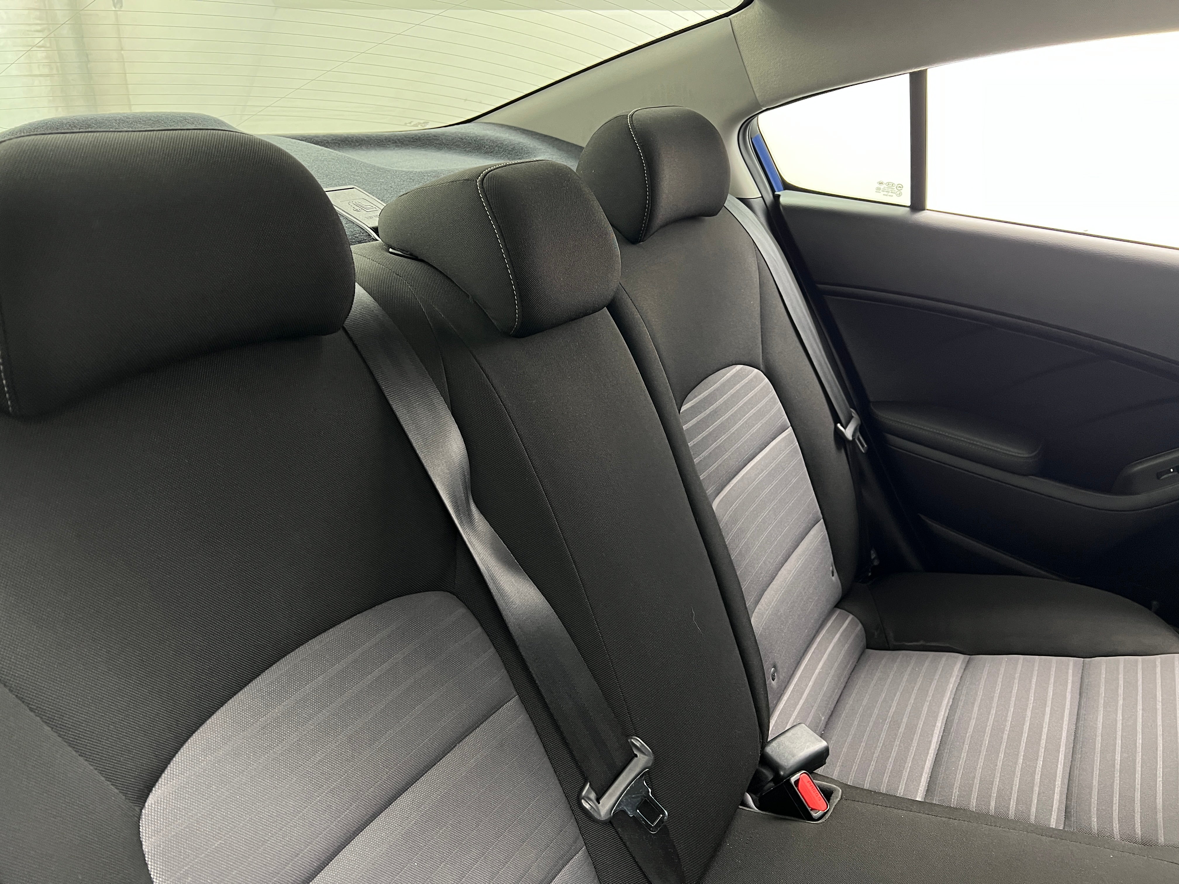 2017 Kia Forte S 6