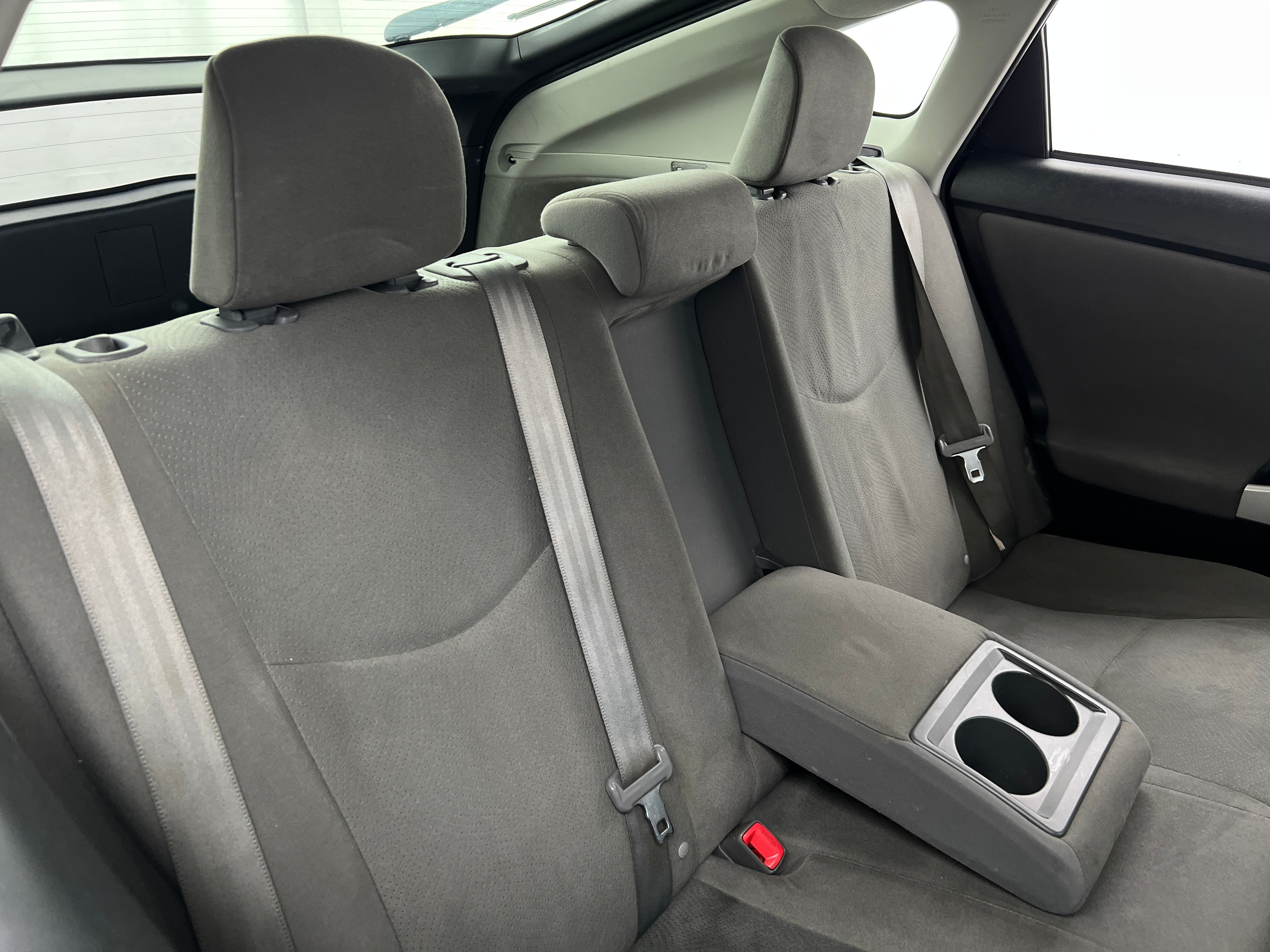 2014 Toyota Prius Two 6
