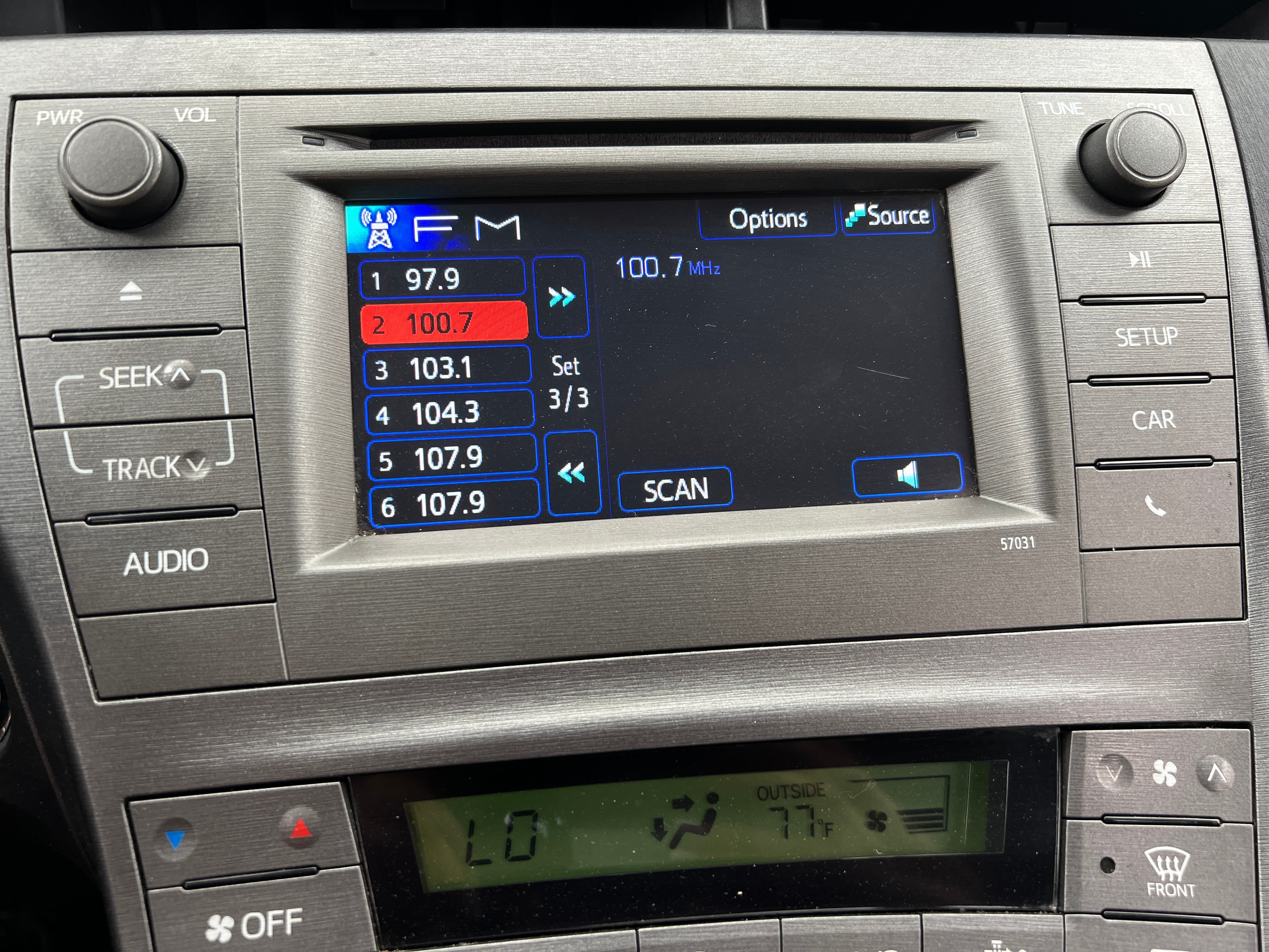 2014 Toyota Prius Two 4