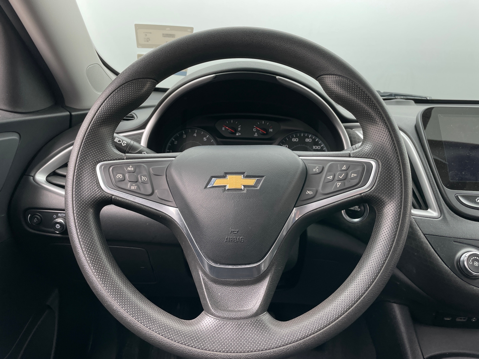 Thumbnail: 2022 Chevrolet Malibu - 5