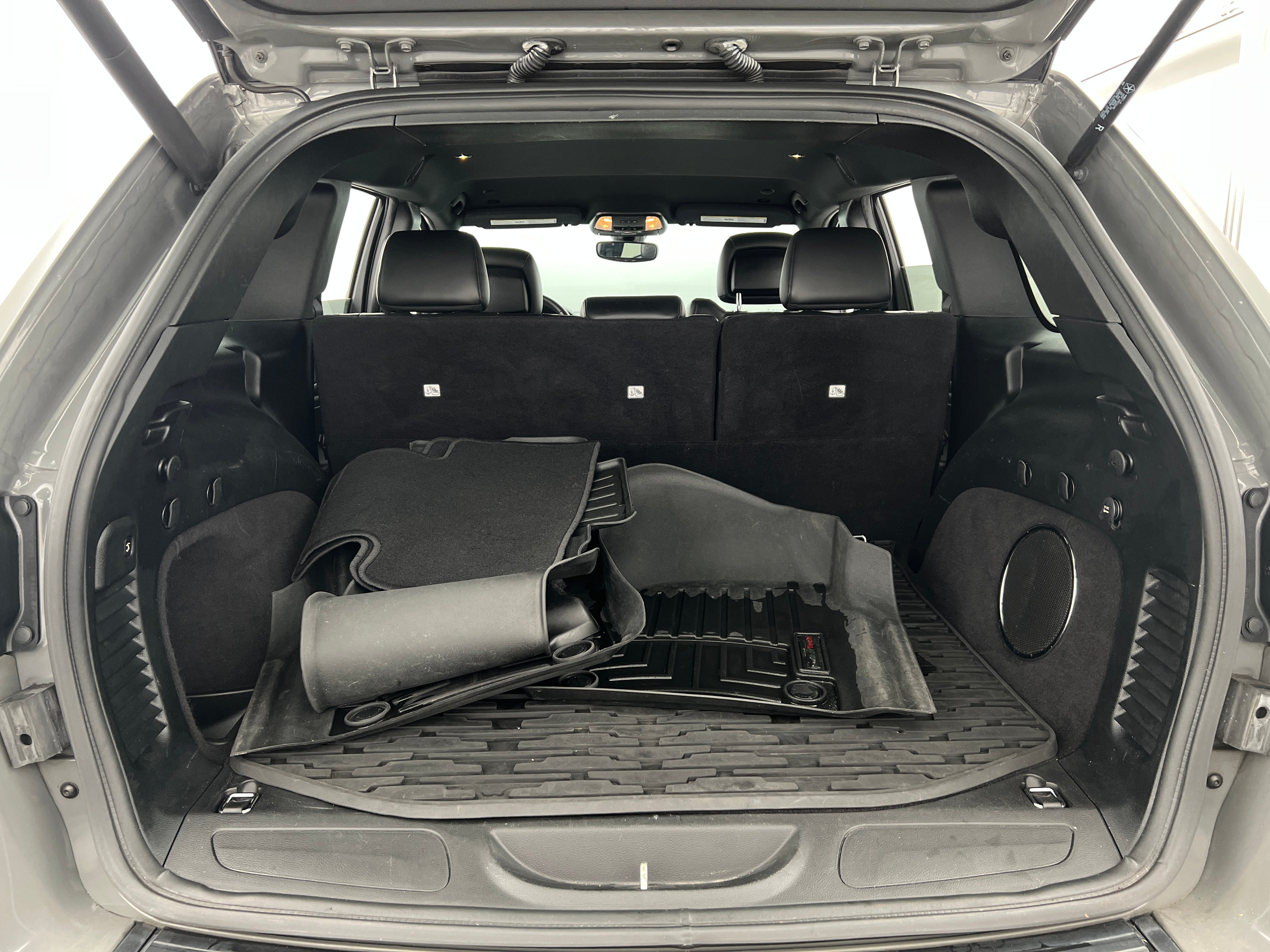 2019 Jeep Grand Cherokee Altitude 6