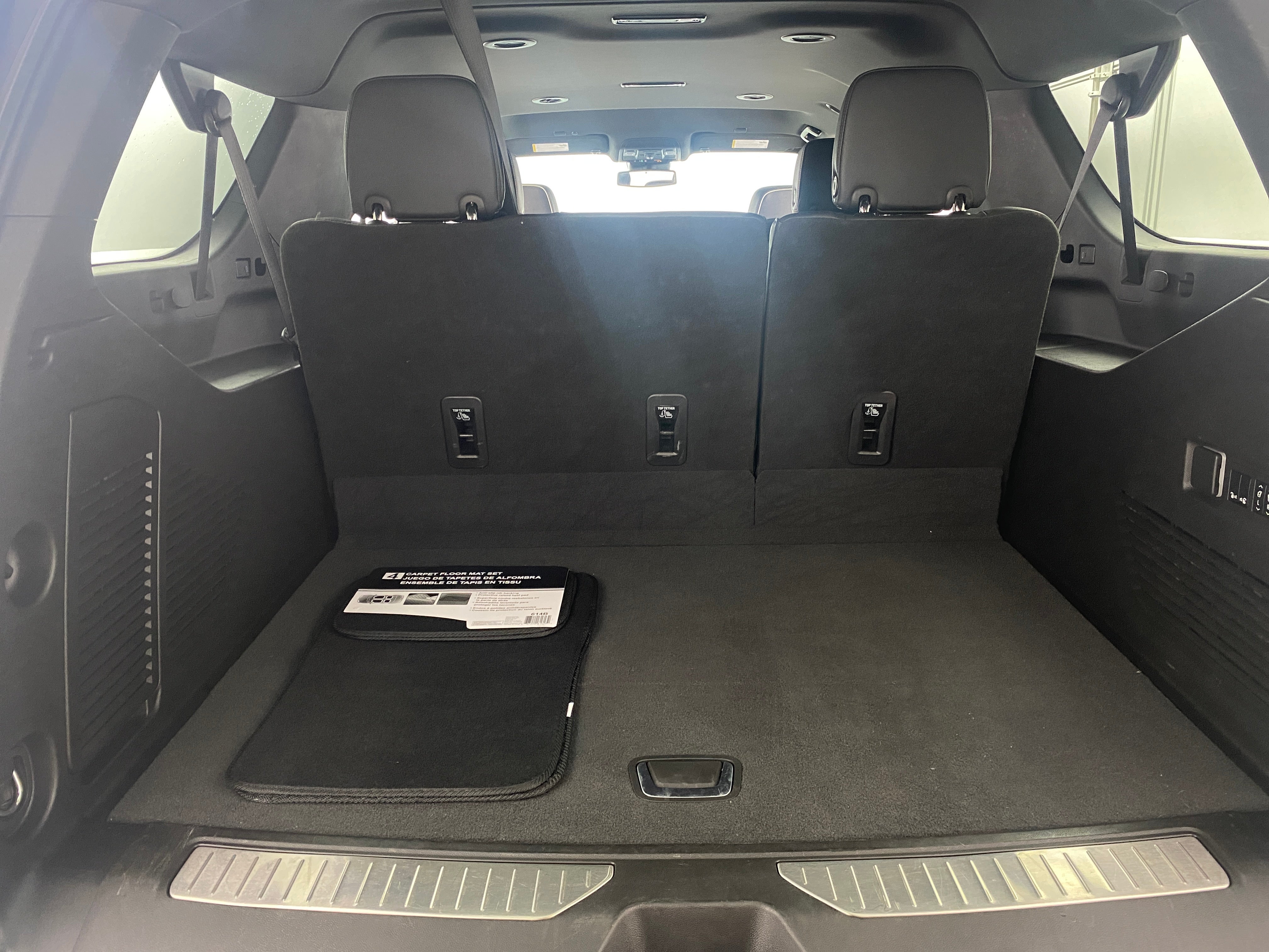 2023 Chevrolet Suburban Premier 6