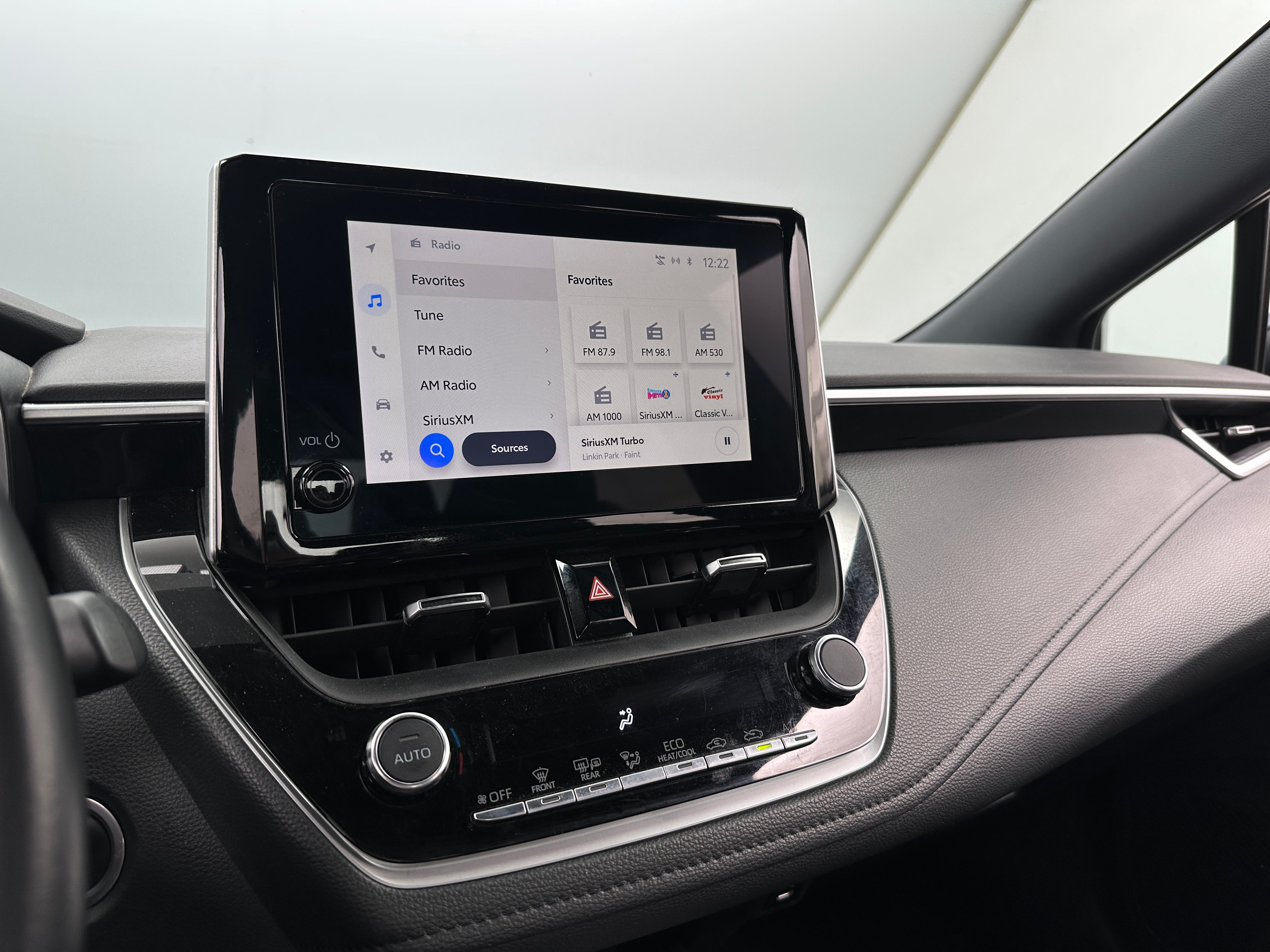 2023 Toyota Corolla XSE 4