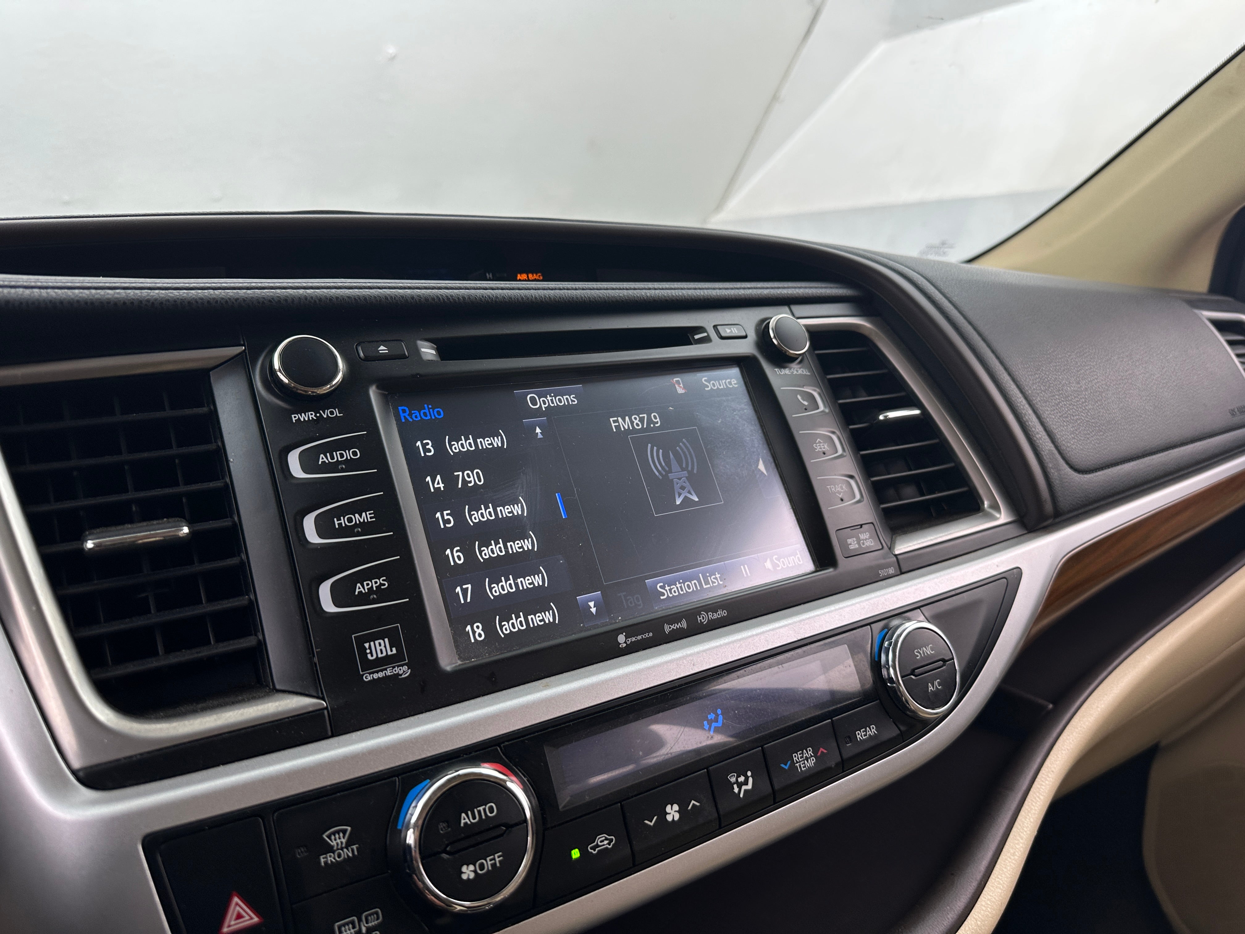 2018 Toyota Highlander Limited 4