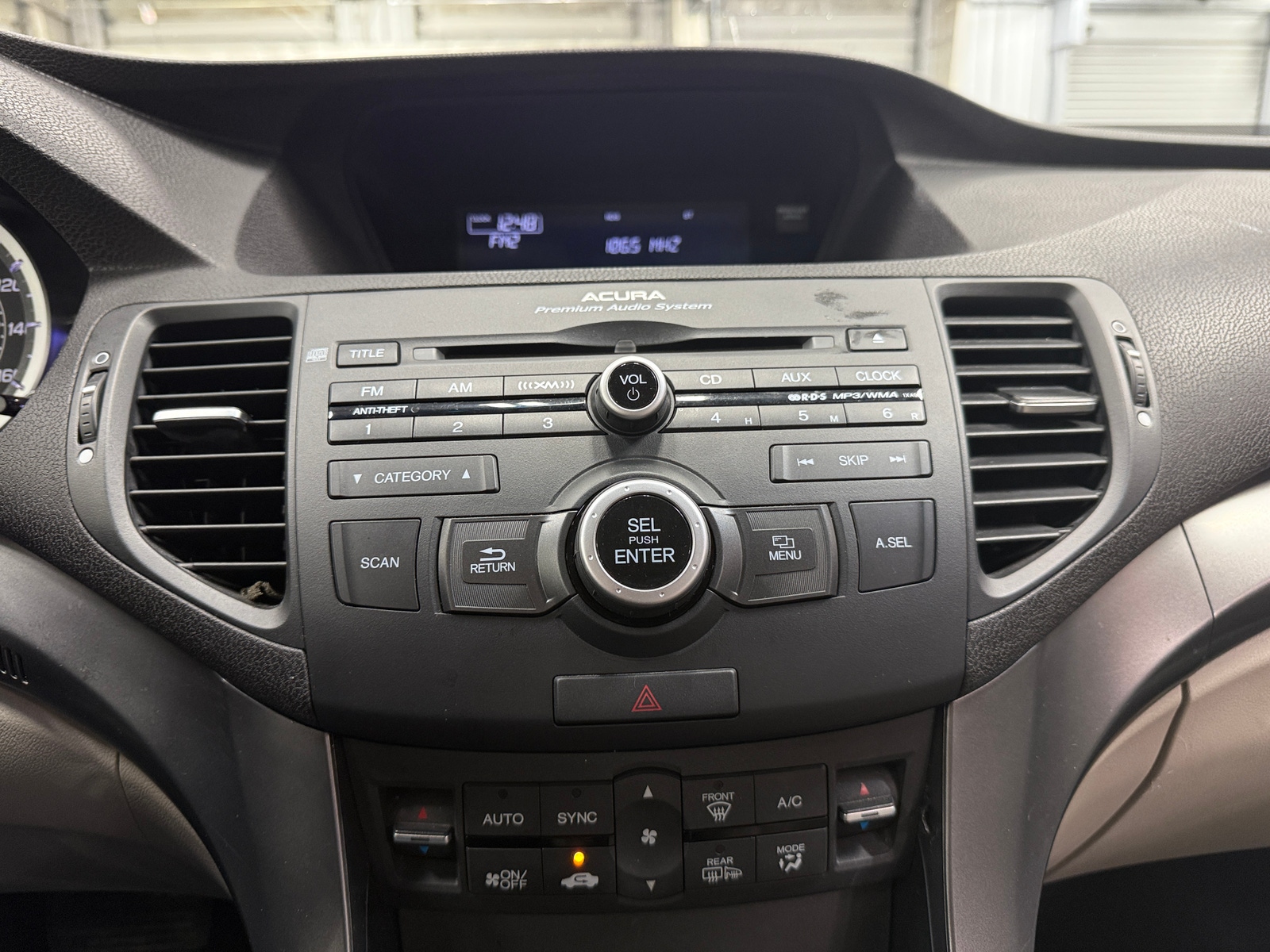Thumbnail: 2012 Acura TSX - 3