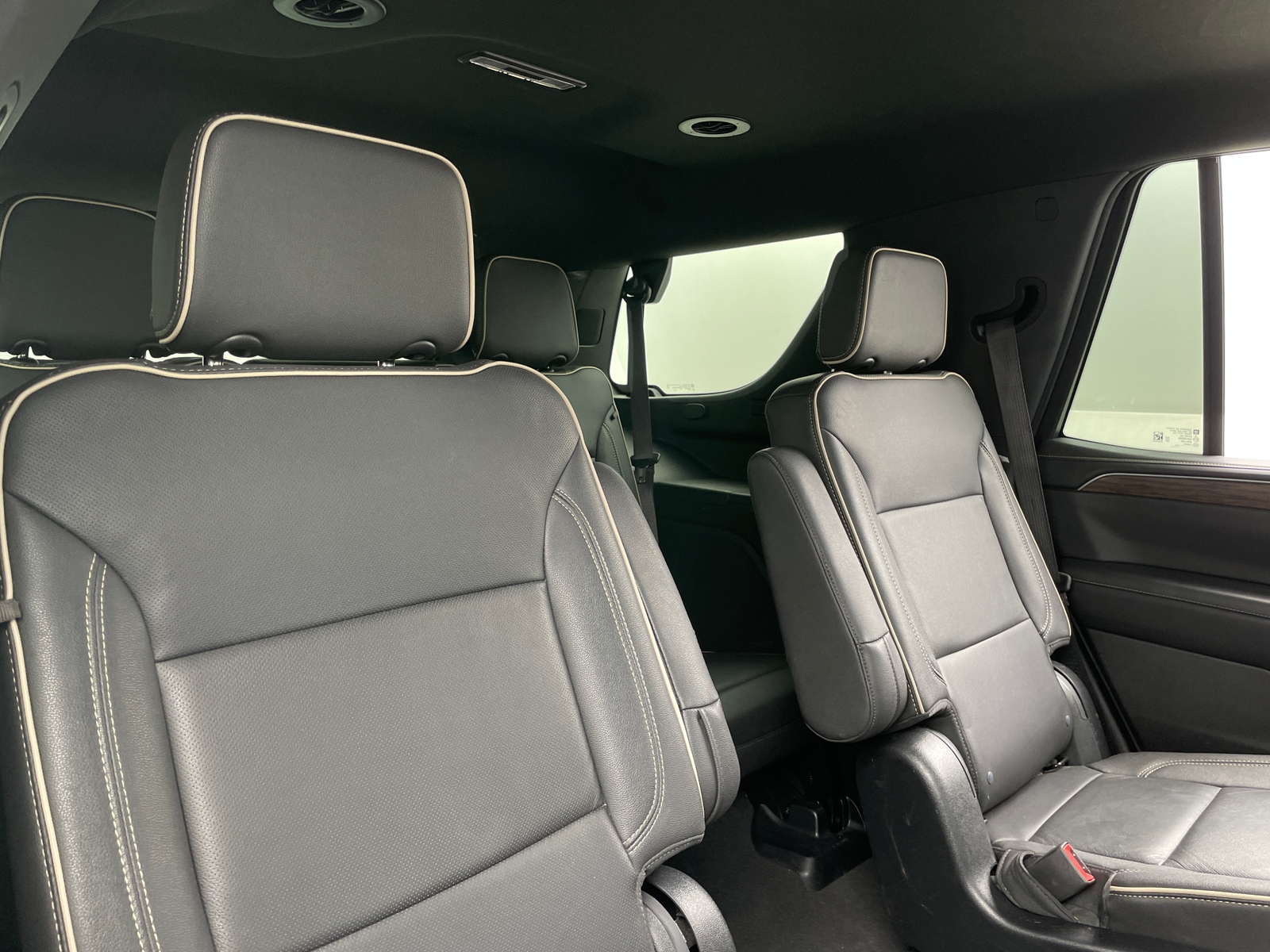 Thumbnail: 2023 Chevrolet Tahoe - 5