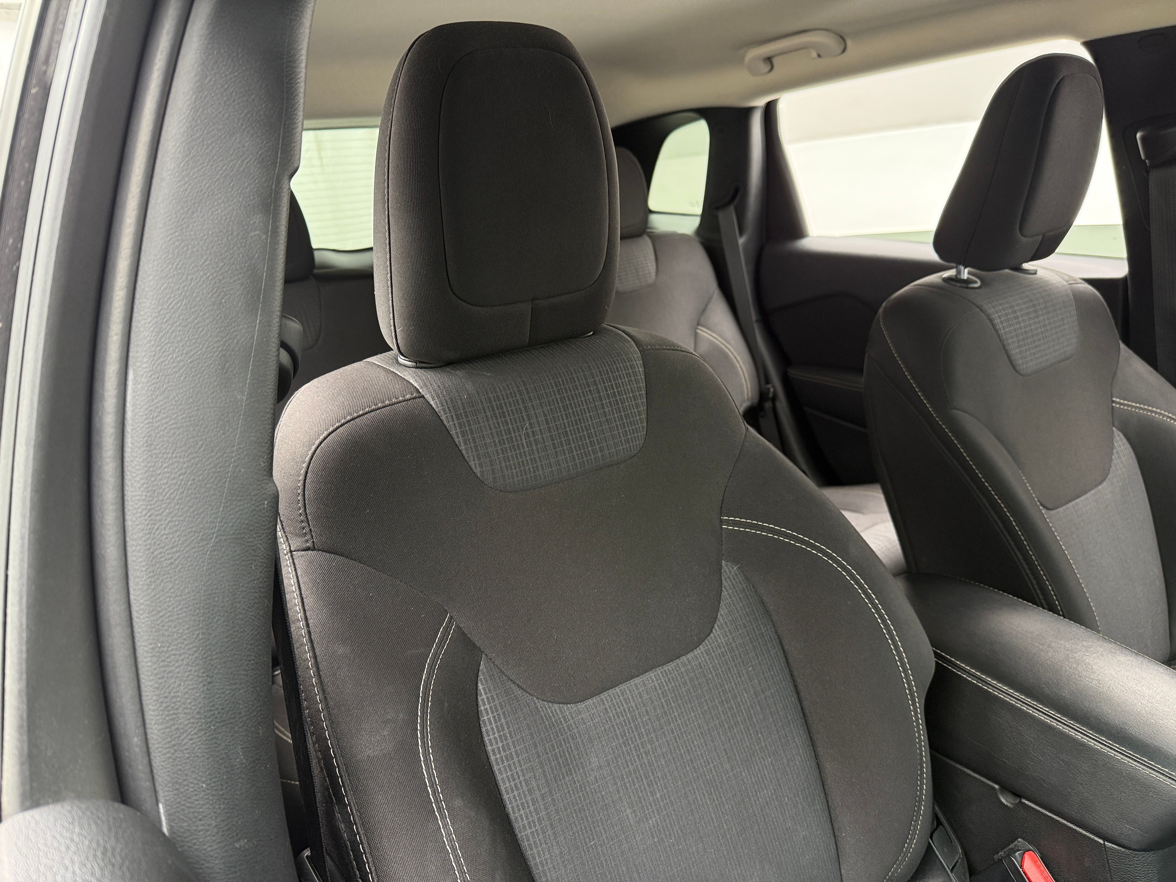 2015 Jeep Cherokee Latitude 2