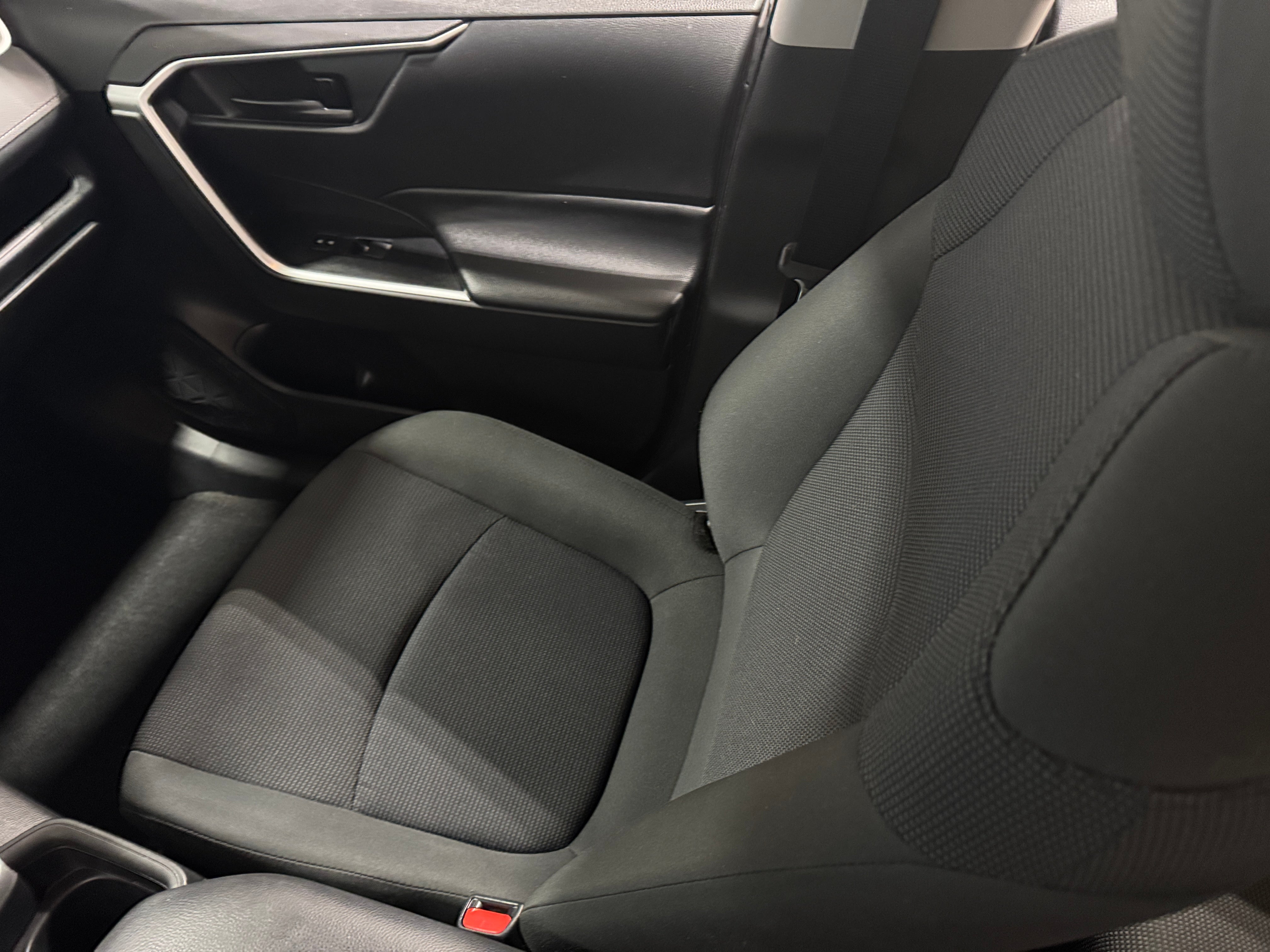 2020 Toyota RAV4 LE 2