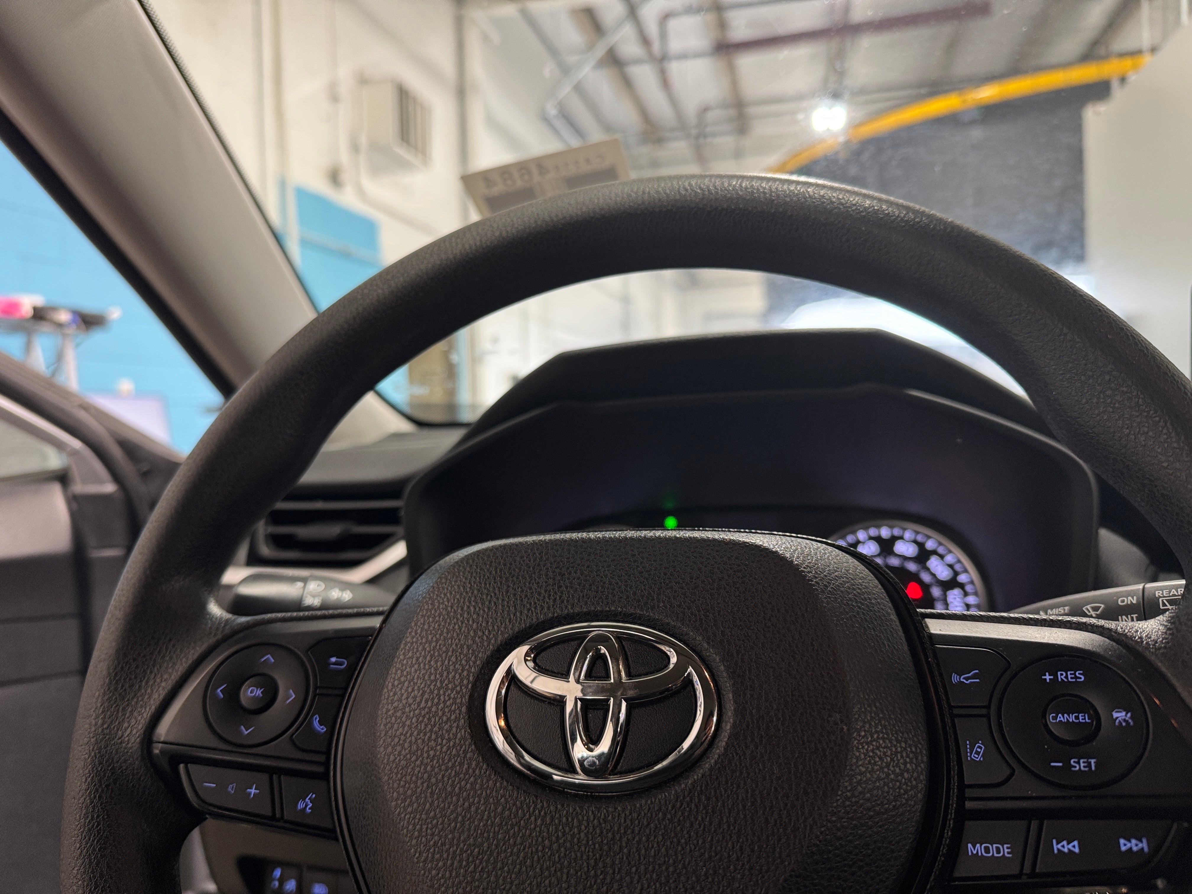 2020 Toyota RAV4 LE 5