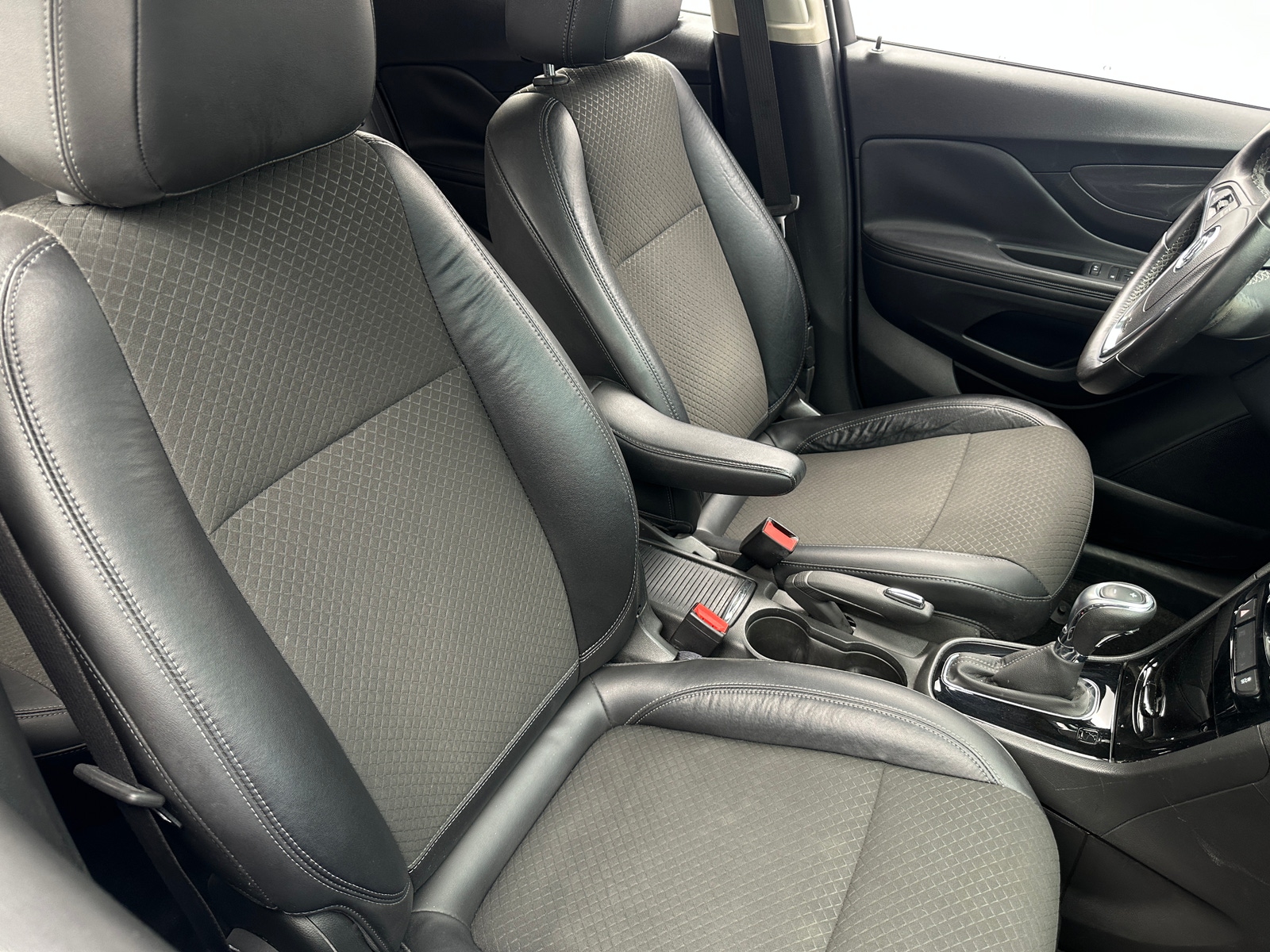 Thumbnail: 2017 Buick Encore - 2