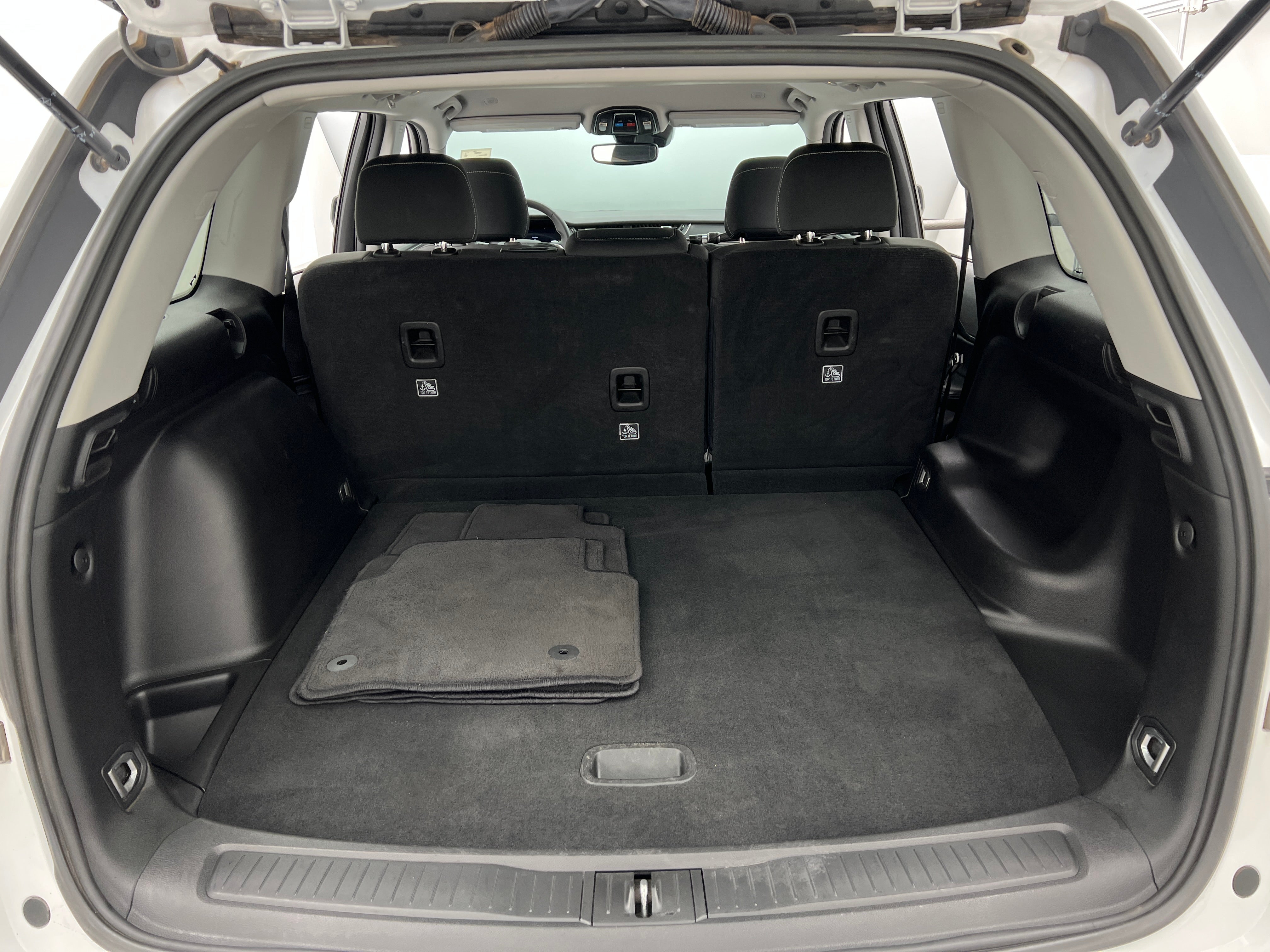 2023 Jeep Grand Cherokee Laredo 7