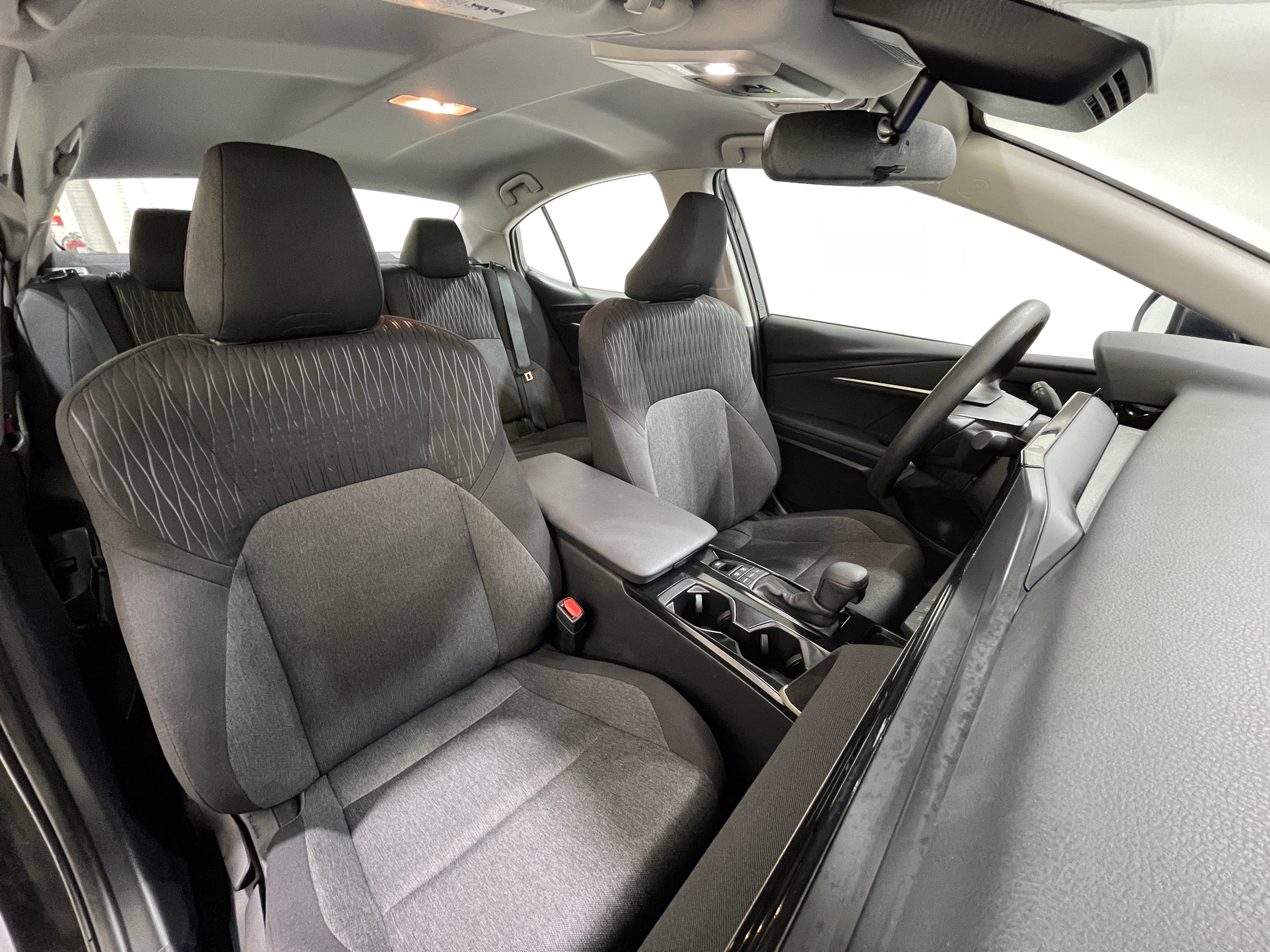 2025 Toyota Camry LE 2