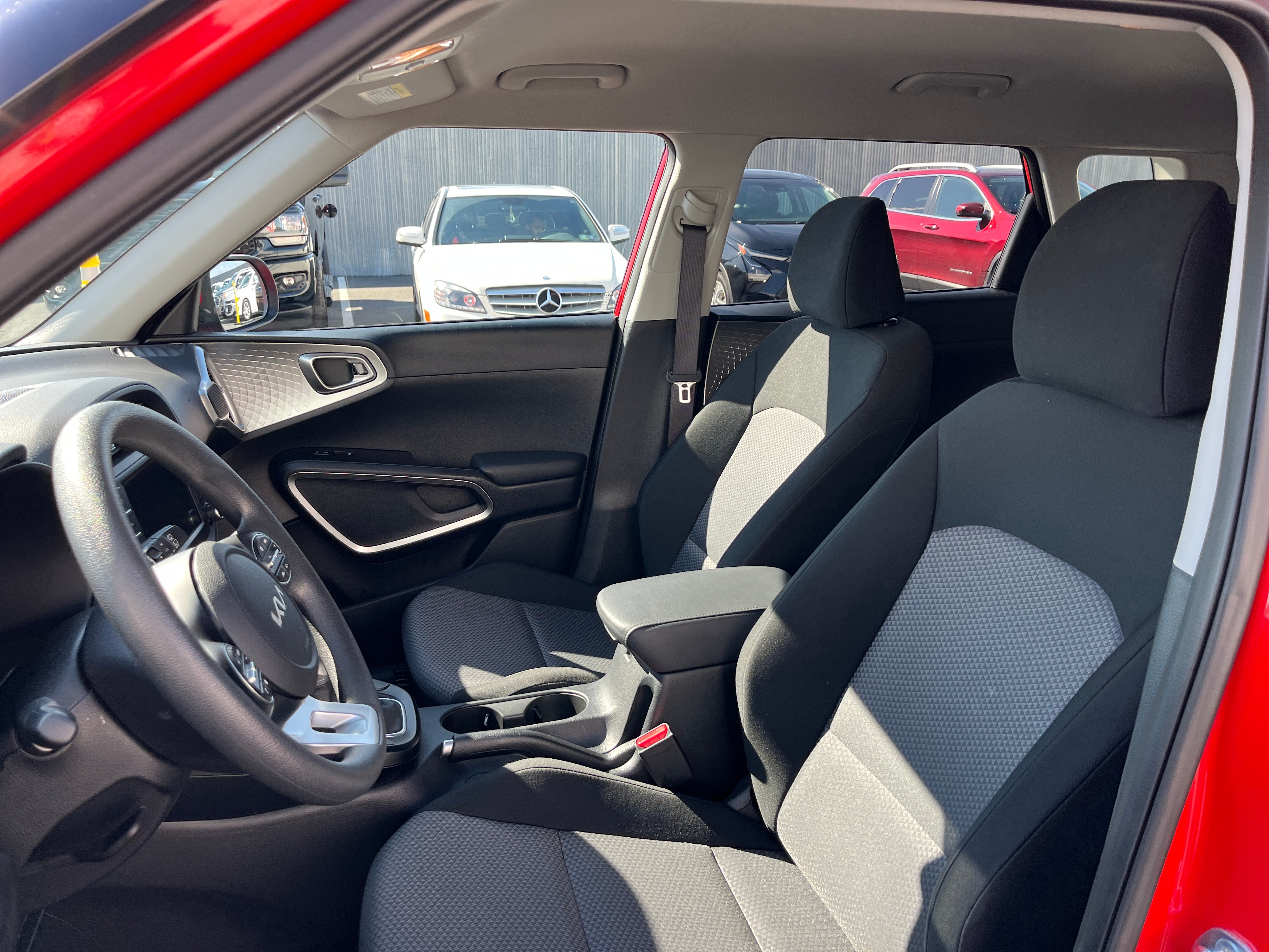 2024 Kia Soul LX 2
