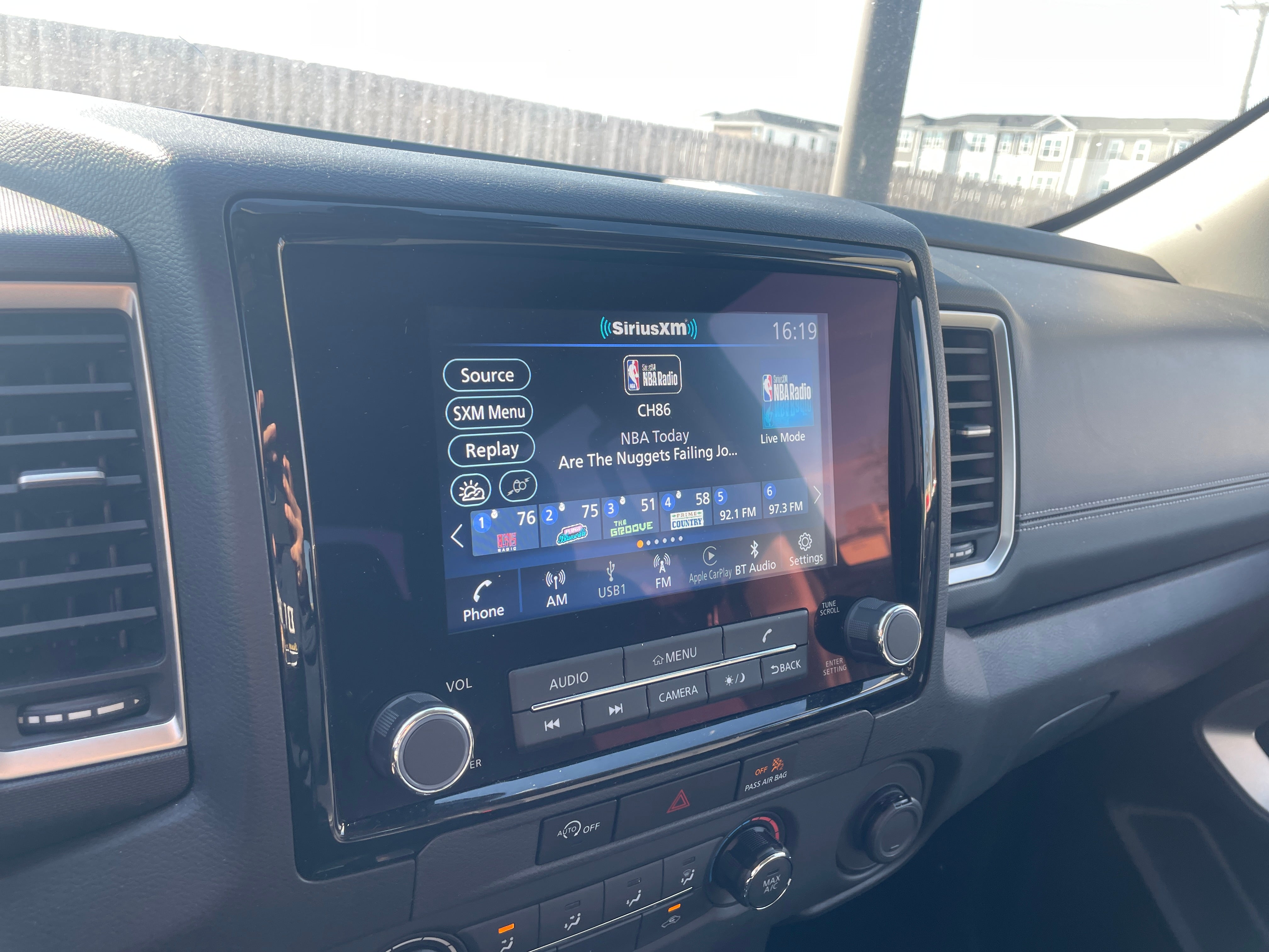 2023 Nissan Frontier SV 4