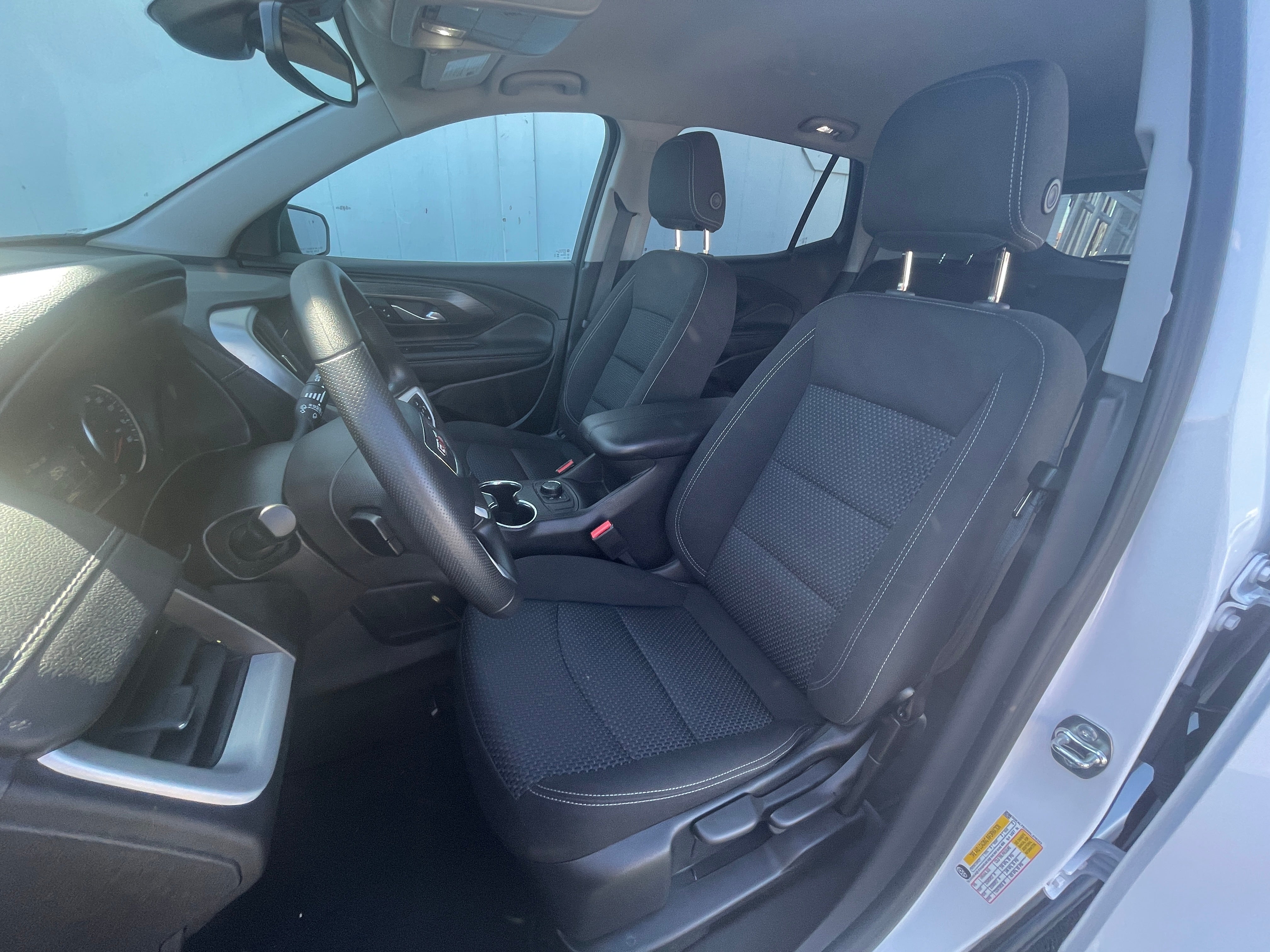 2024 GMC Terrain SLE 2