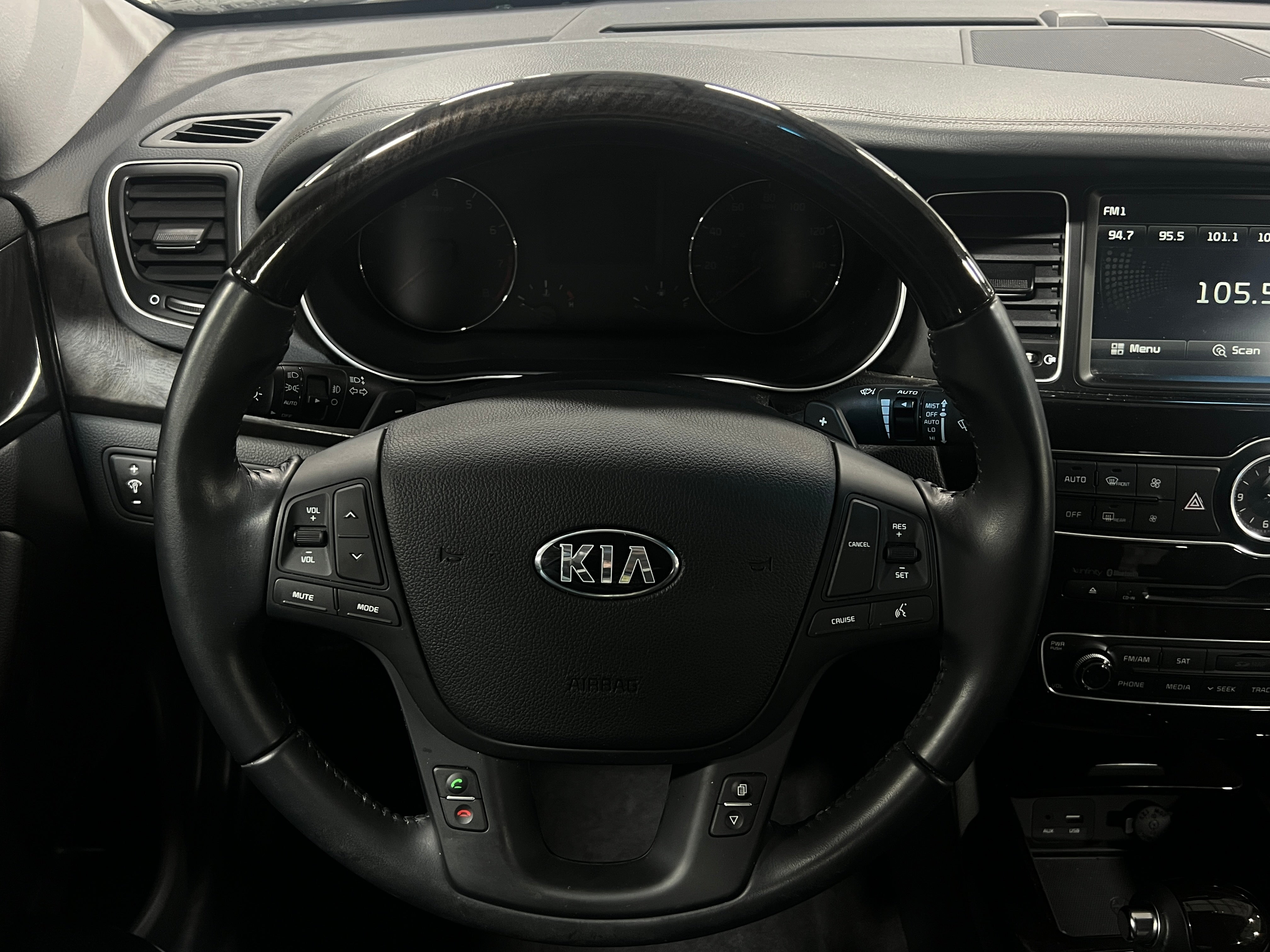 2016 Kia Cadenza Premium 4