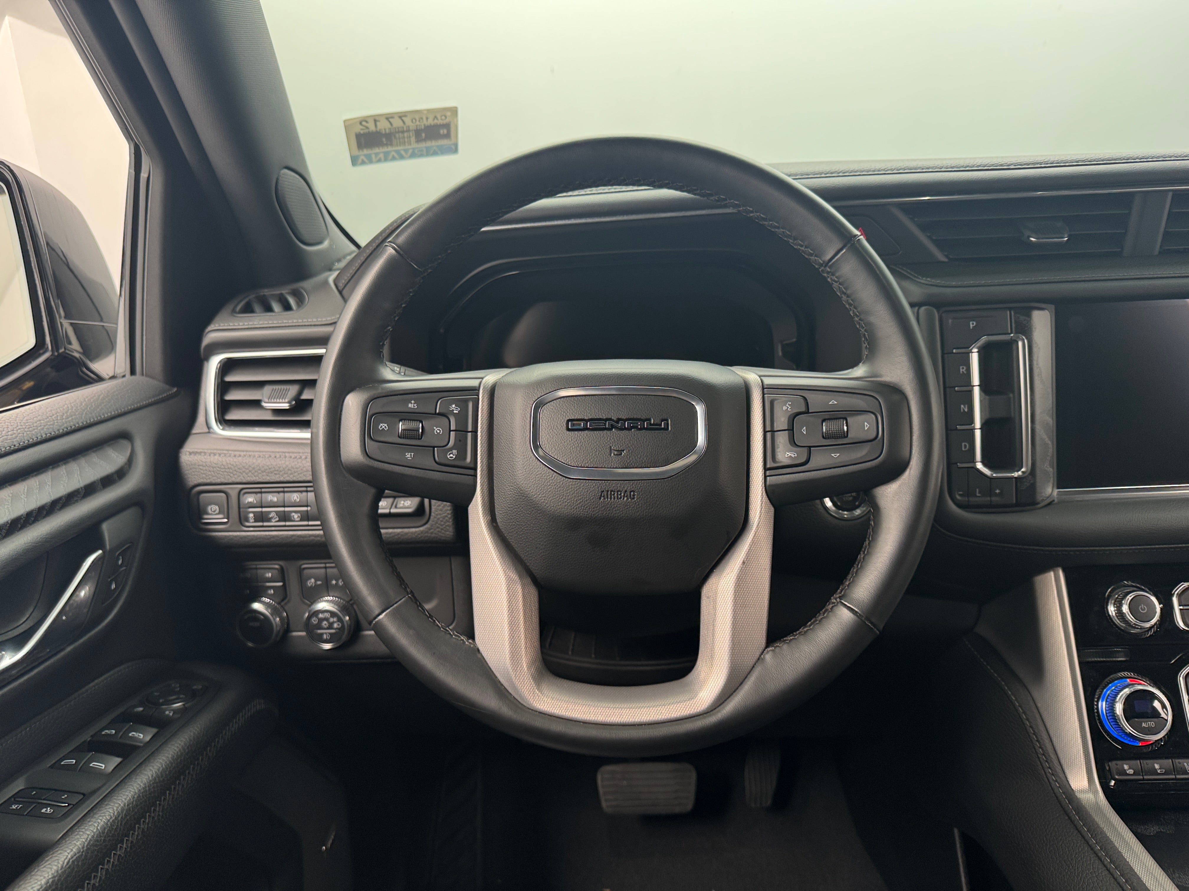 2023 GMC Yukon Denali 4
