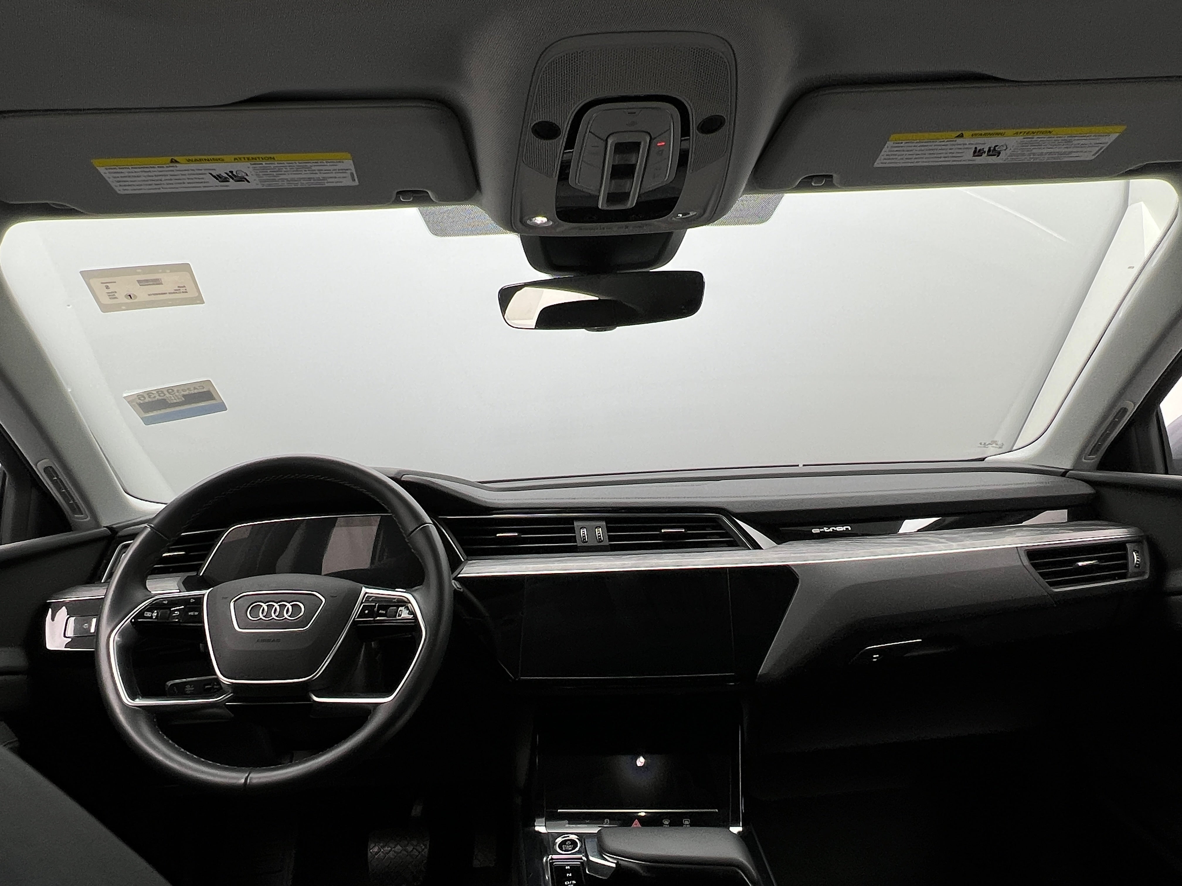 2022 Audi e-tron Premium Plus 2