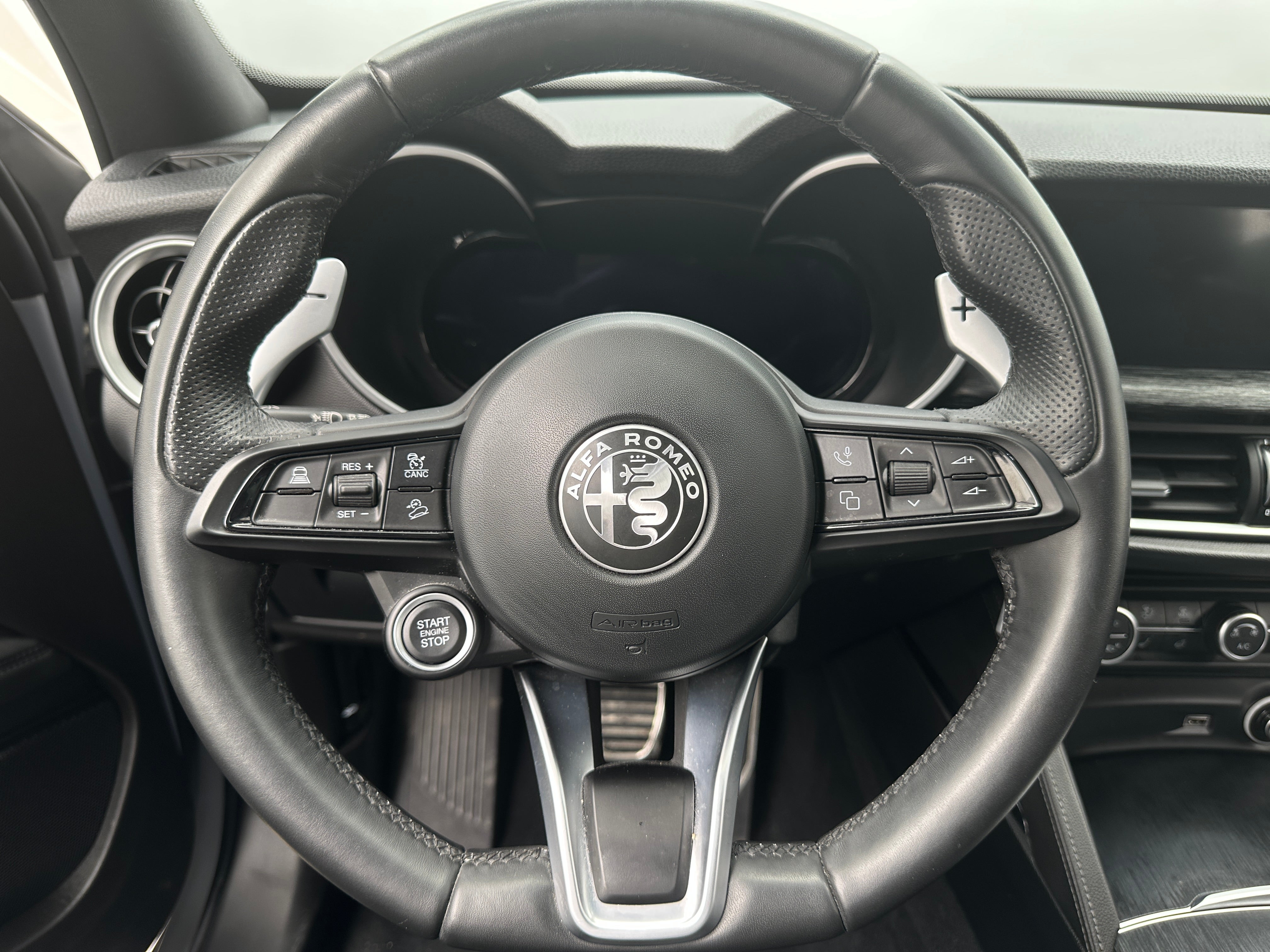 2024 Alfa Romeo Stelvio Sprint 4
