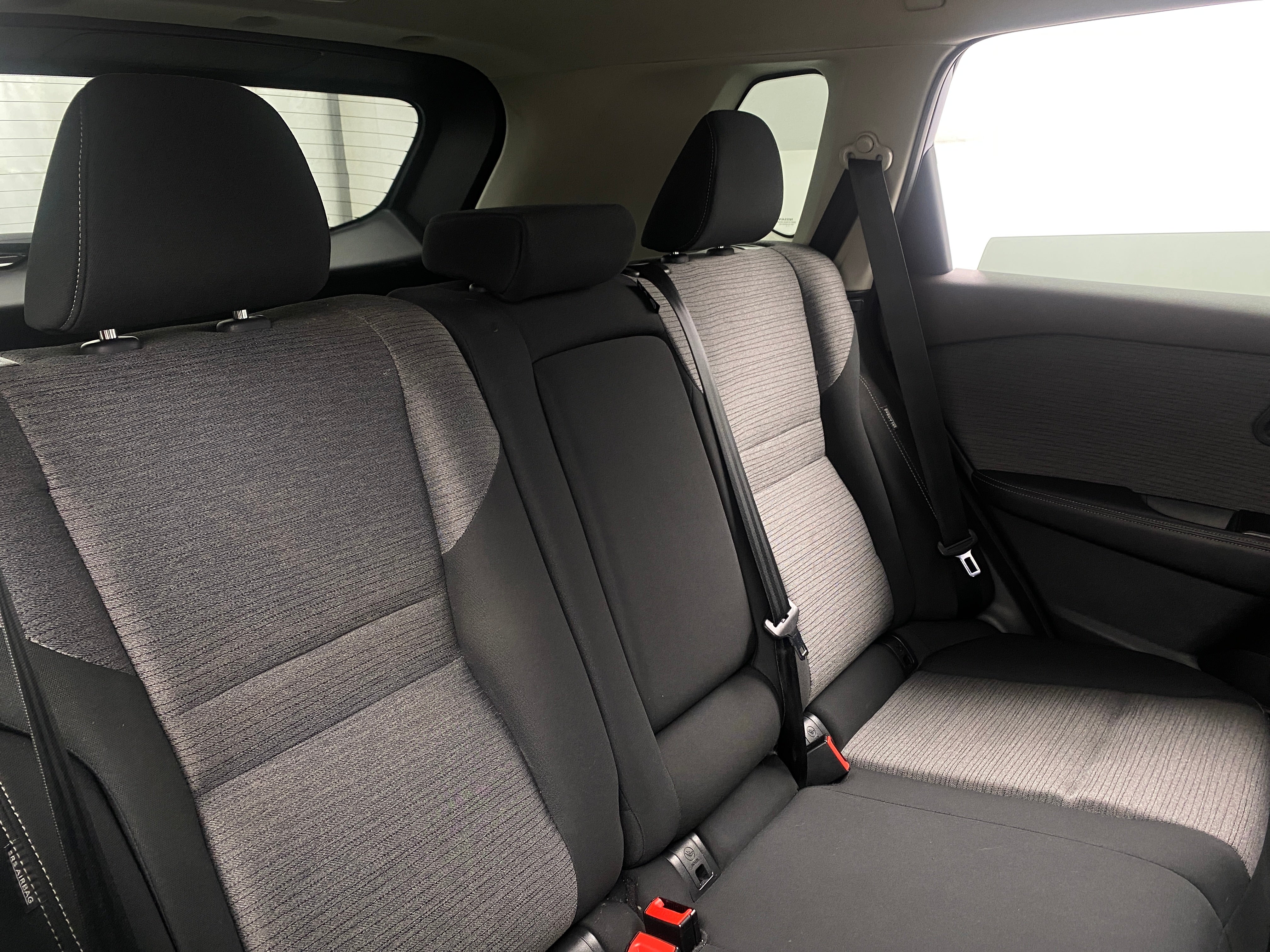 2023 Nissan Rogue SV 5