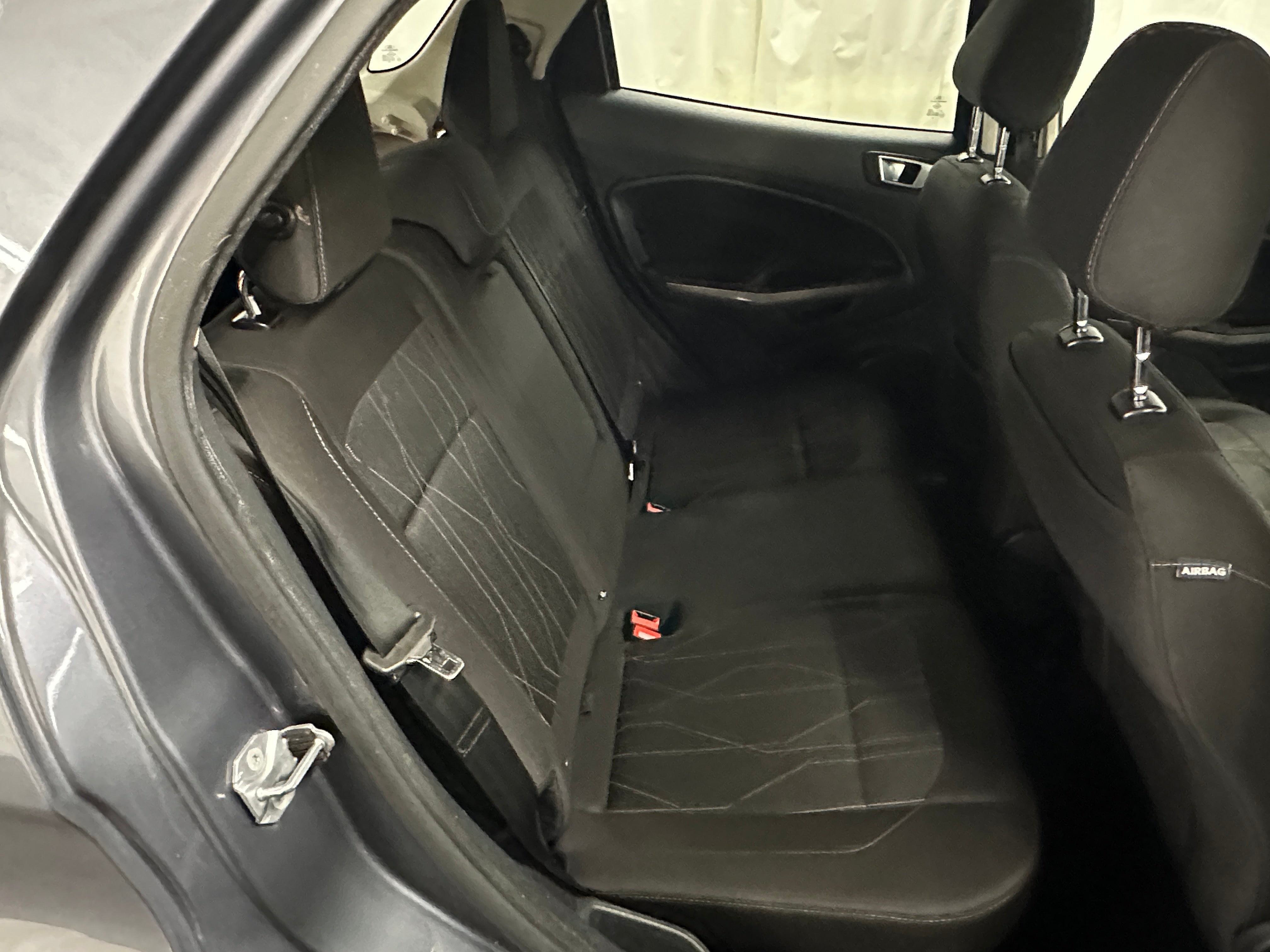 2019 Ford EcoSport SE 6