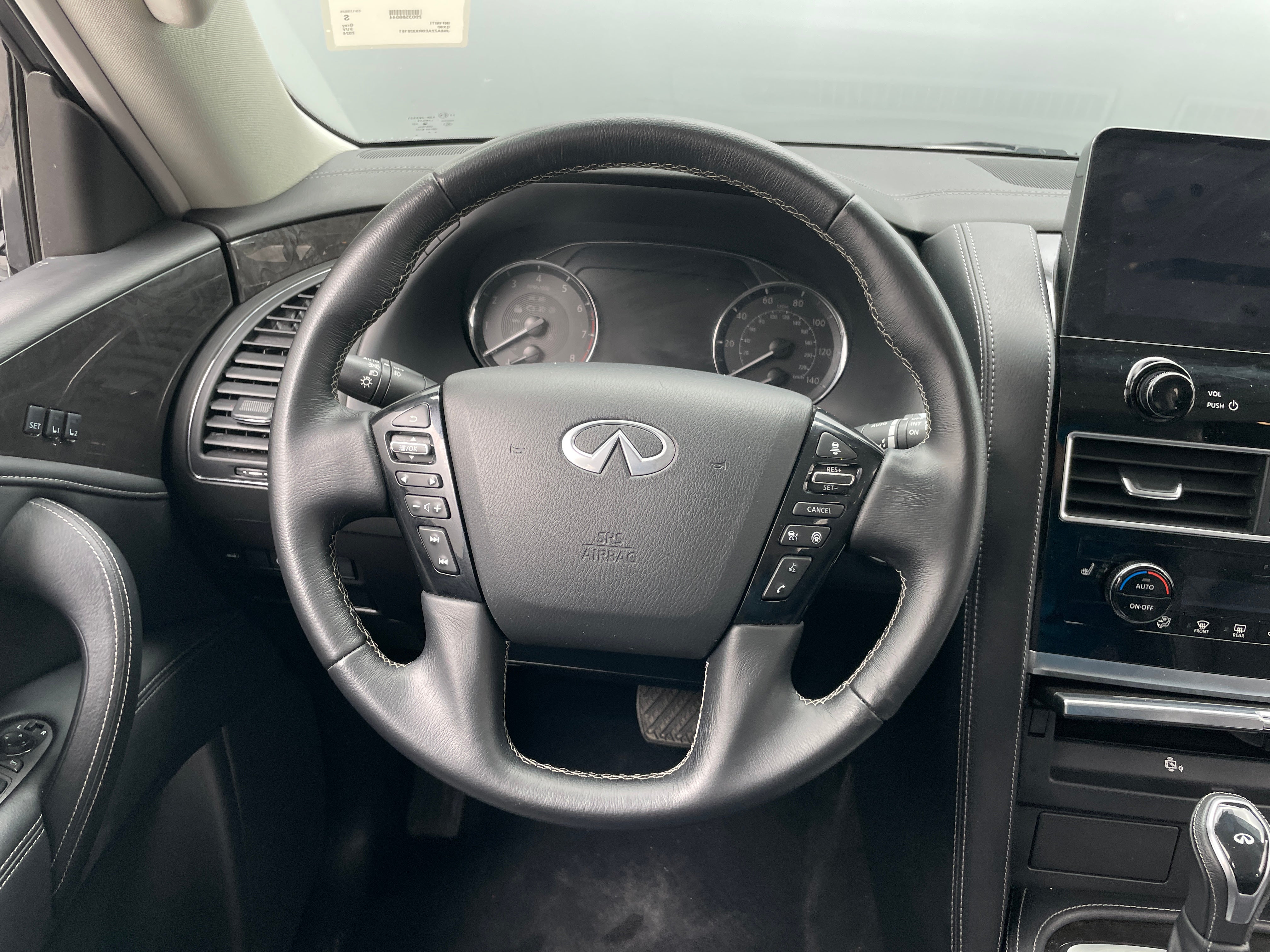 2024 INFINITI QX80 Luxe 4