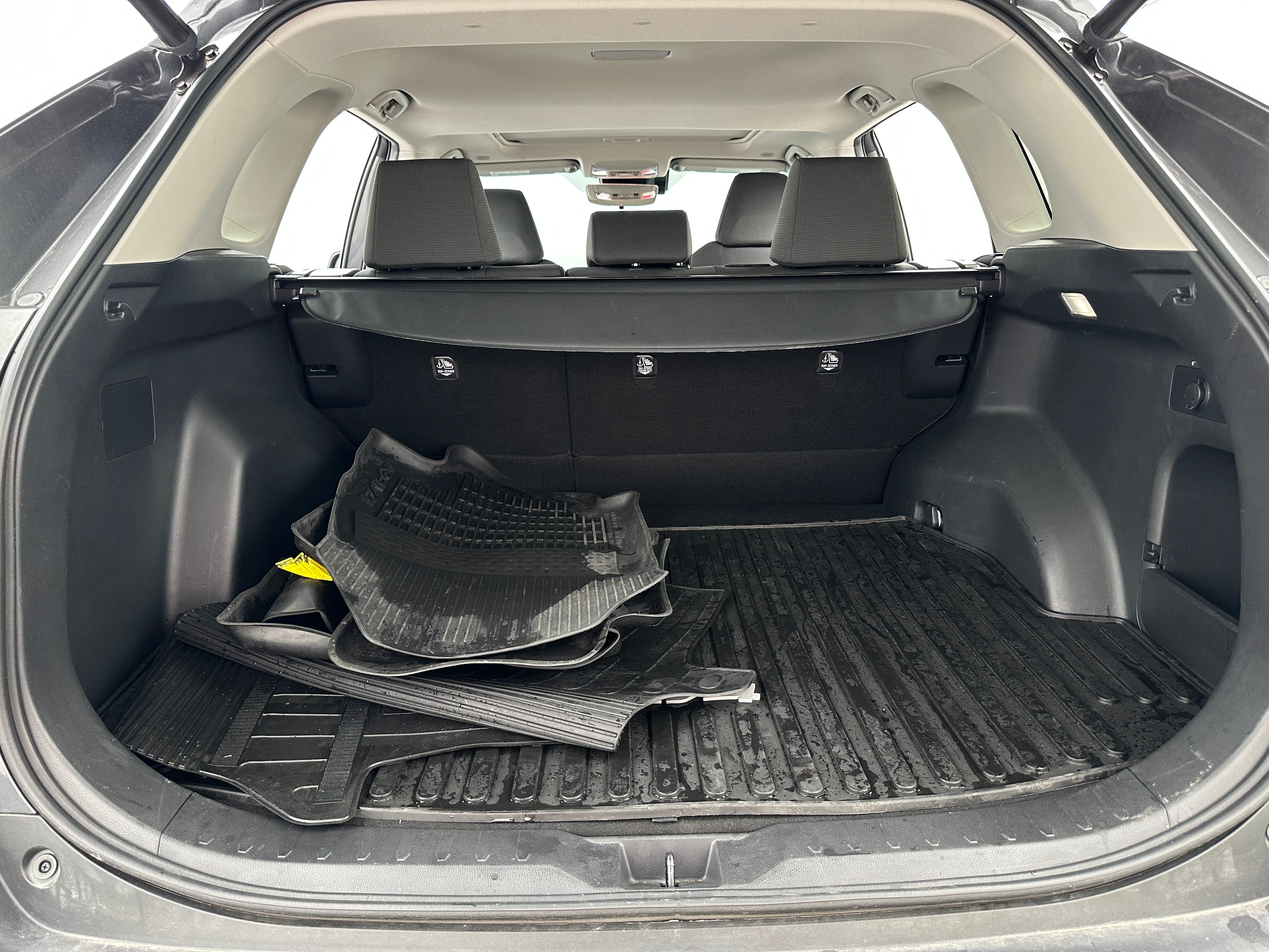 2023 Toyota RAV4 XLE 7