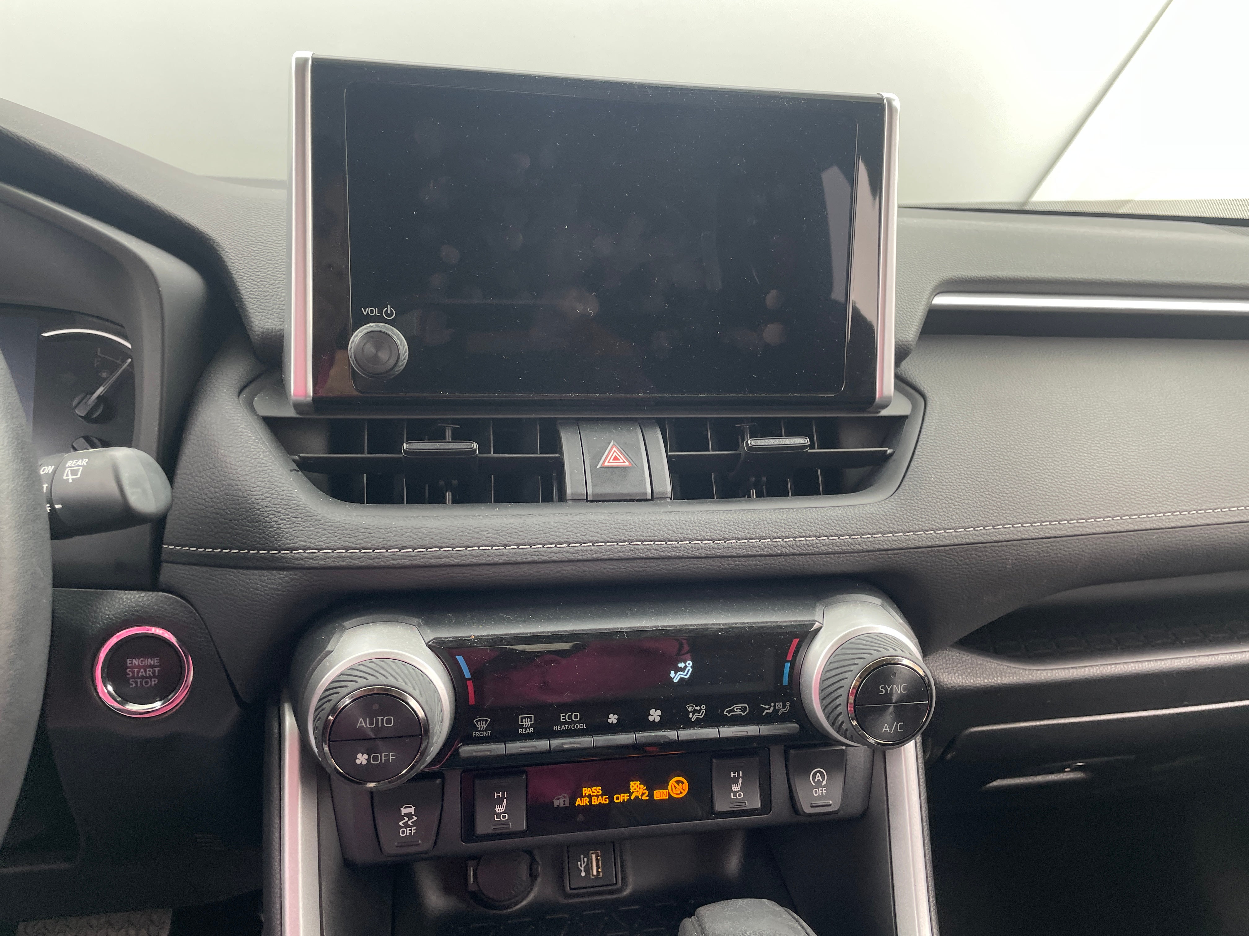 2023 Toyota RAV4 XLE 4