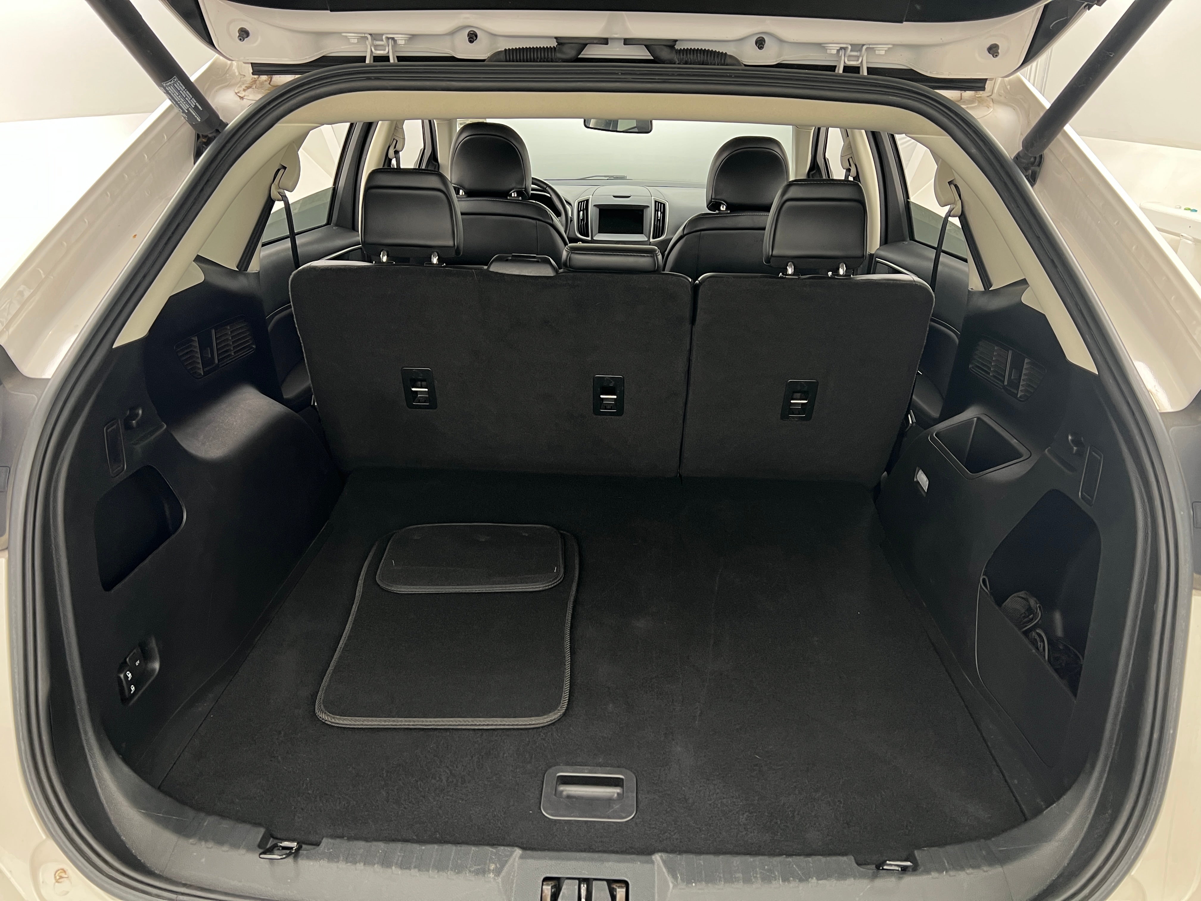 2018 Ford Edge SEL 6