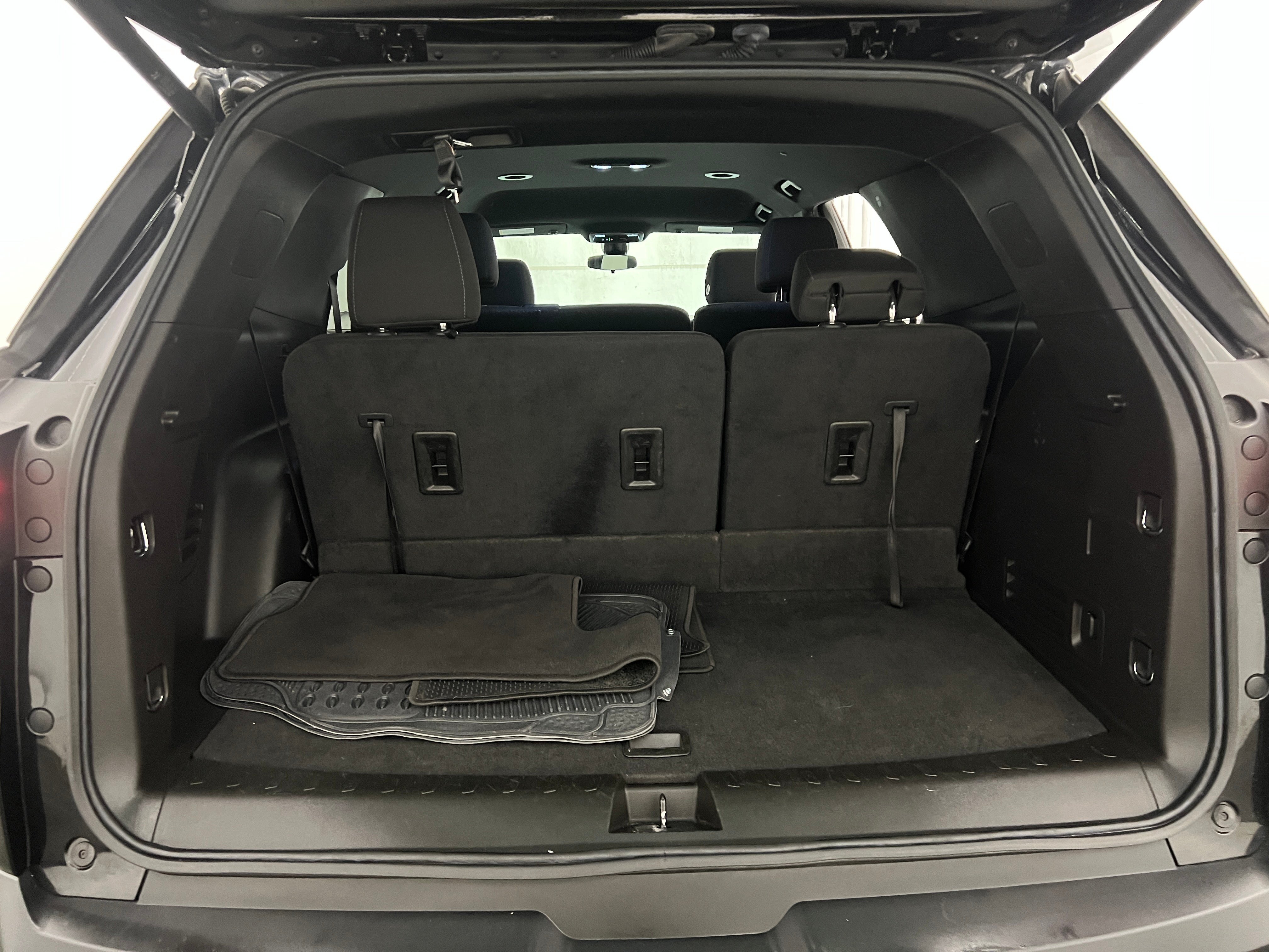 2023 Chevrolet Traverse LT 7