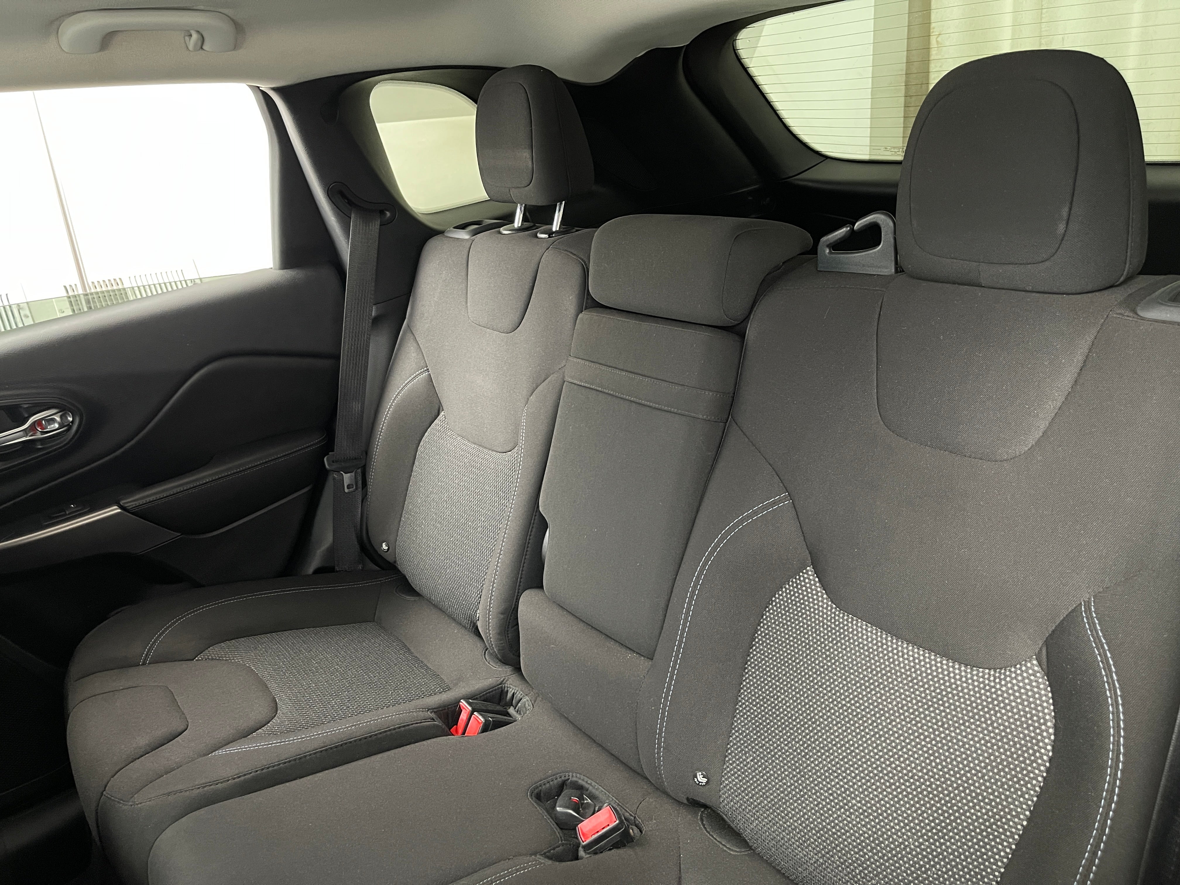 2019 Jeep Cherokee Latitude 6