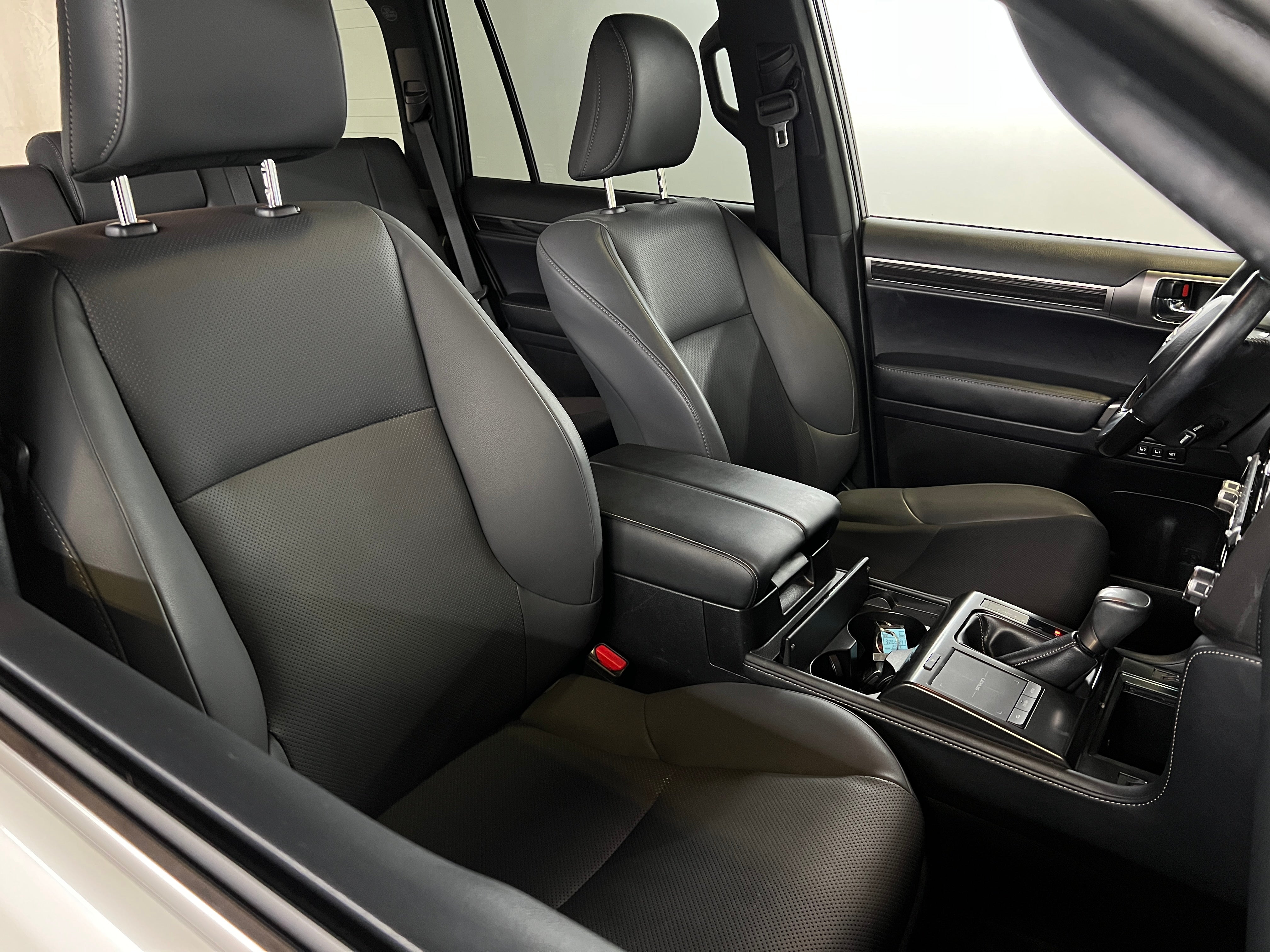 2022 Lexus GX 460 2